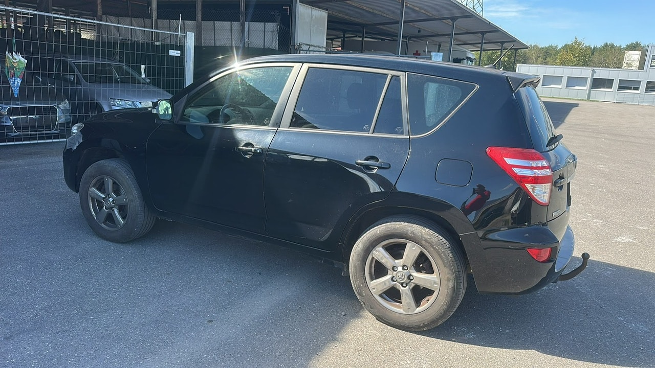 TOYOTA RAV-4 2.0 16V Linea Terra-image-4