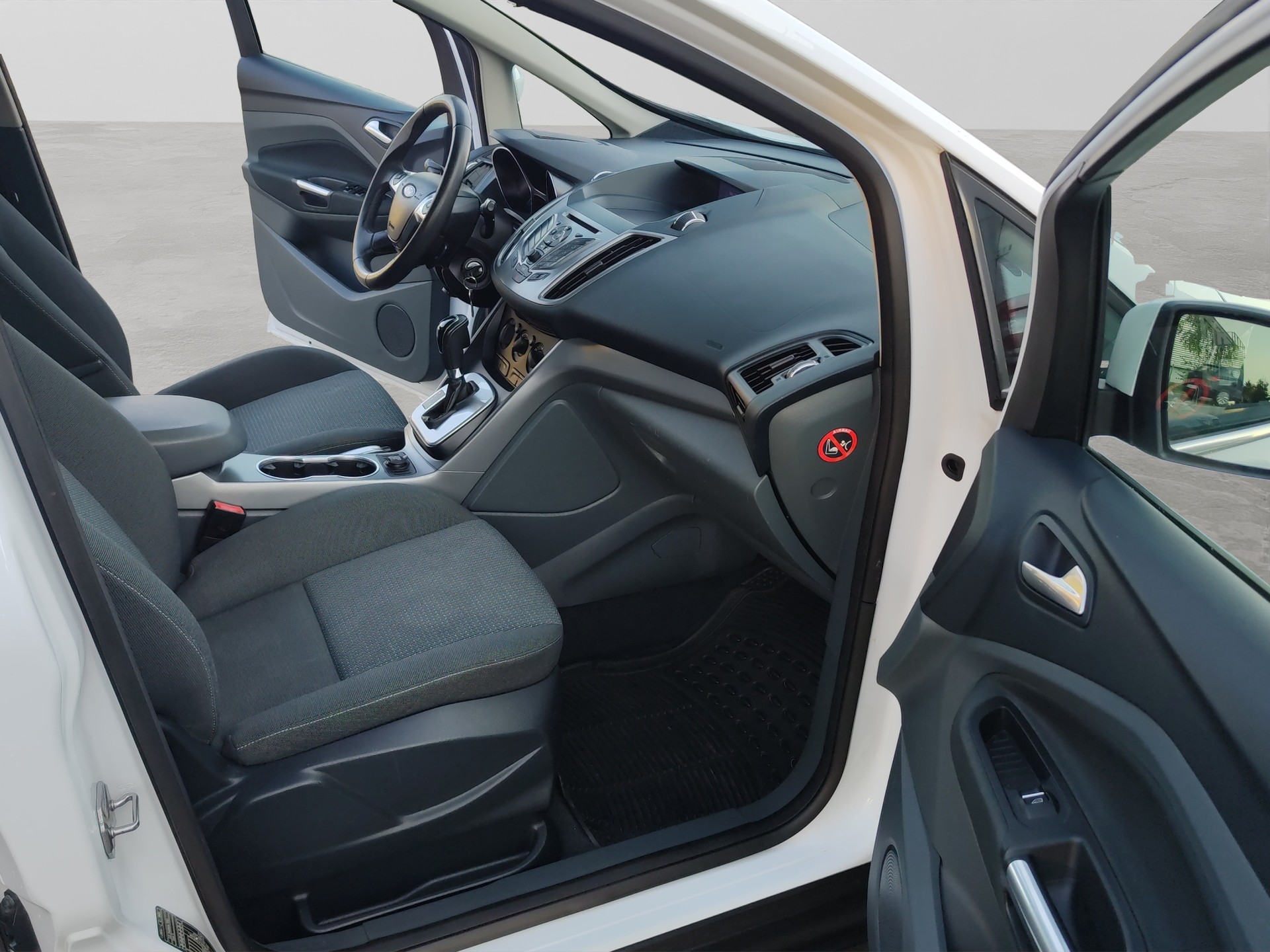 FORD Grand C-Max 2.0 TDCi Titanium PowerShift-image-21