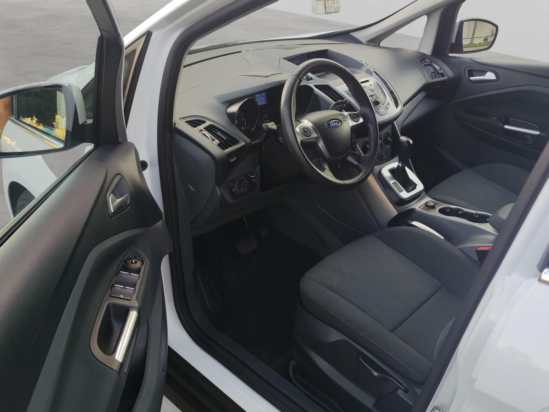 FORD Grand C-Max 2.0 TDCi Titanium PowerShift-image-13