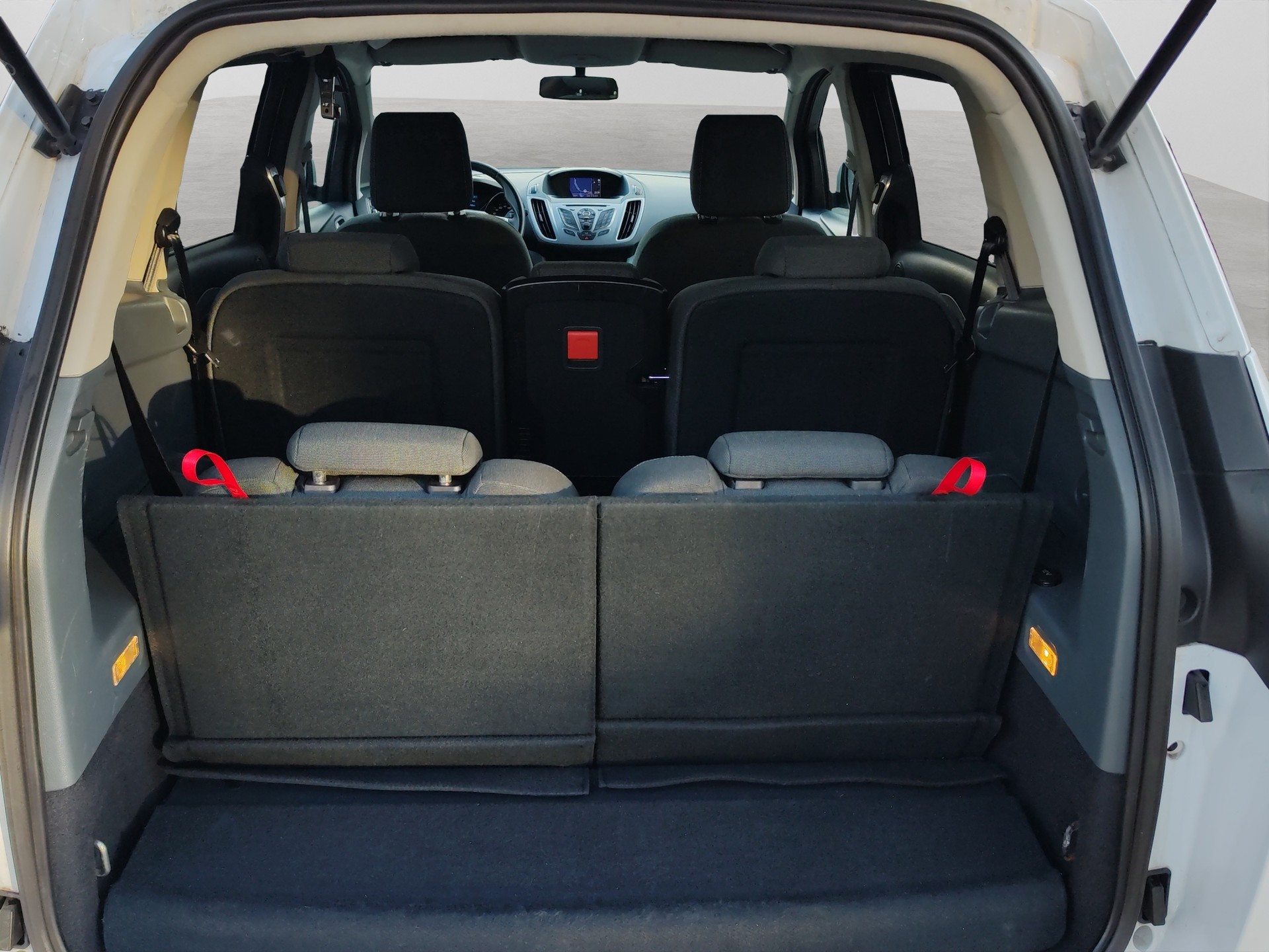 FORD Grand C-Max 2.0 TDCi Titanium PowerShift-image-18