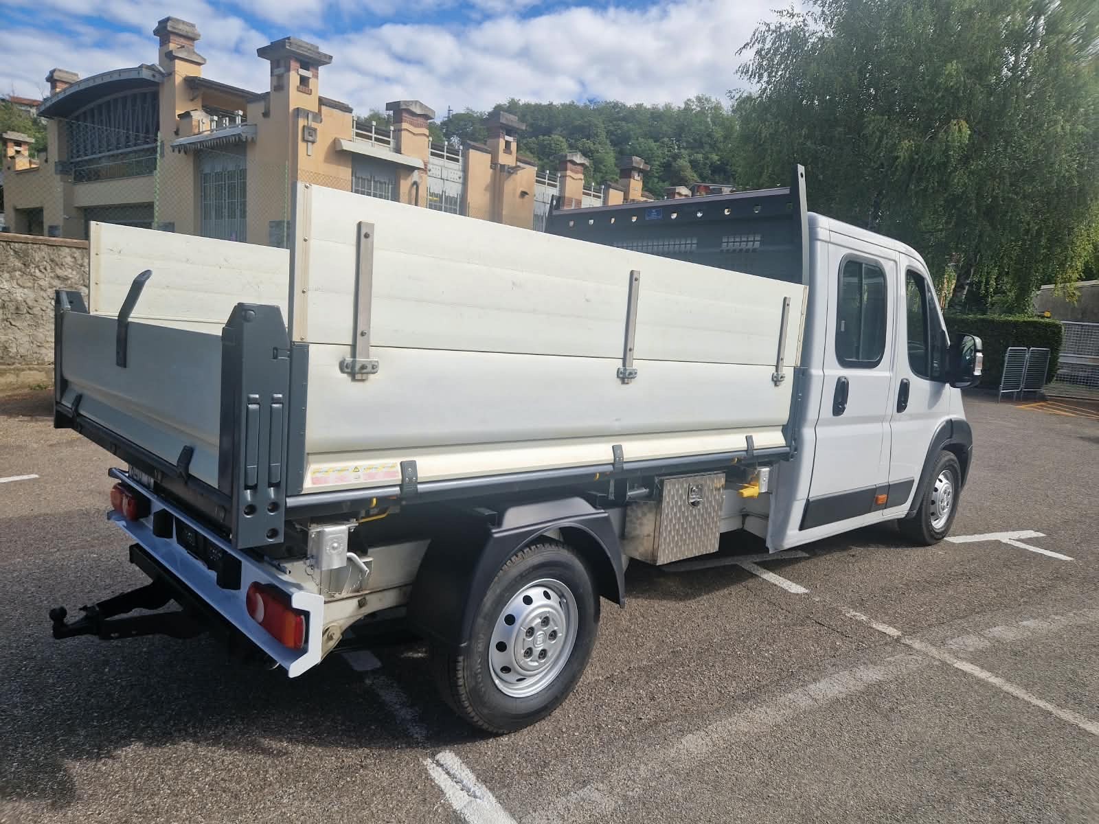 FIAT Ducato 17Q 2.3 MJ - Doppia Cabina - Ponte Ribaltabile 3 Lati - Gancio di Traino KG. 3000 - Aria Condizionata.-image-8