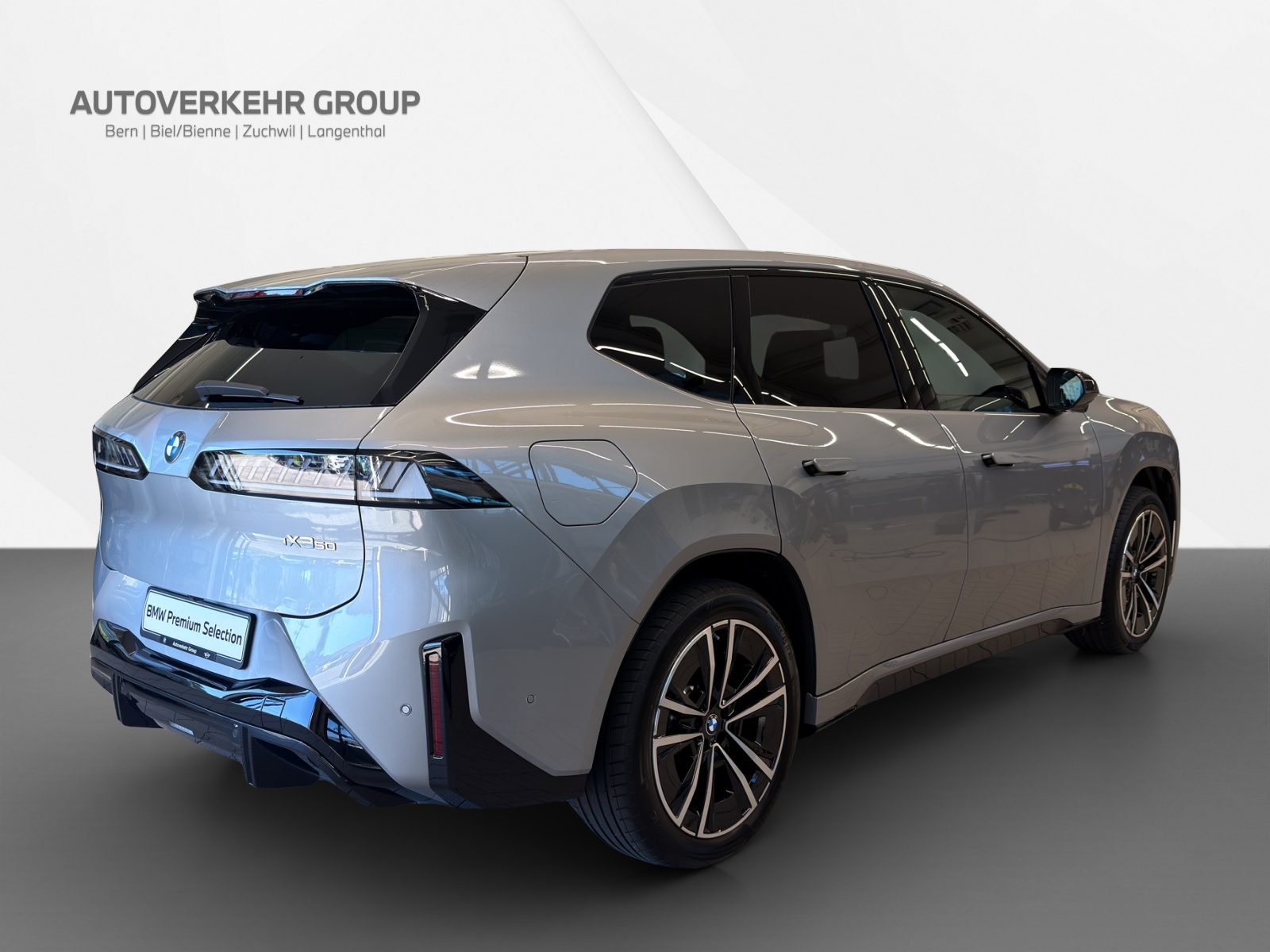 BMW iX3 50 xDrive M Sport Pro-image-6