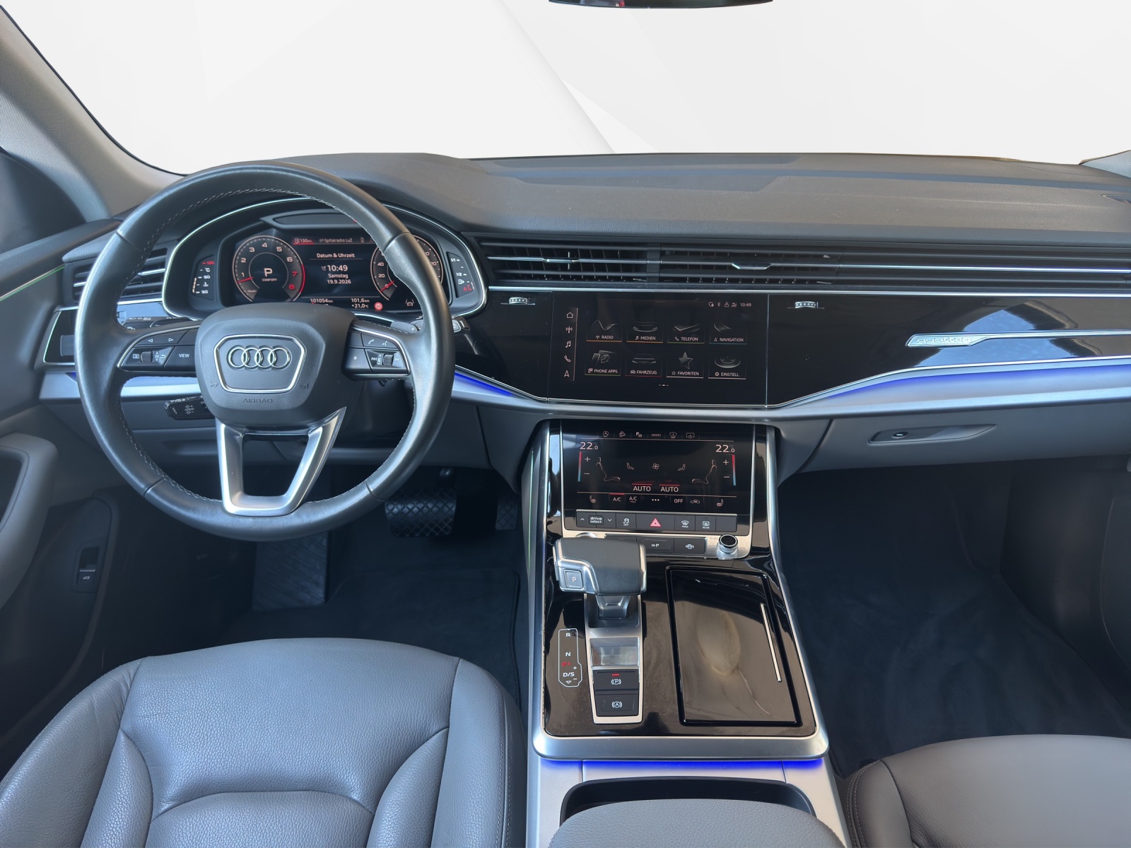 AUDI Q8 55 TFSI quattro tiptronic-image-12