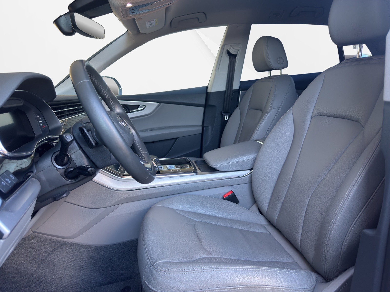 AUDI Q8 55 TFSI quattro tiptronic-image-7