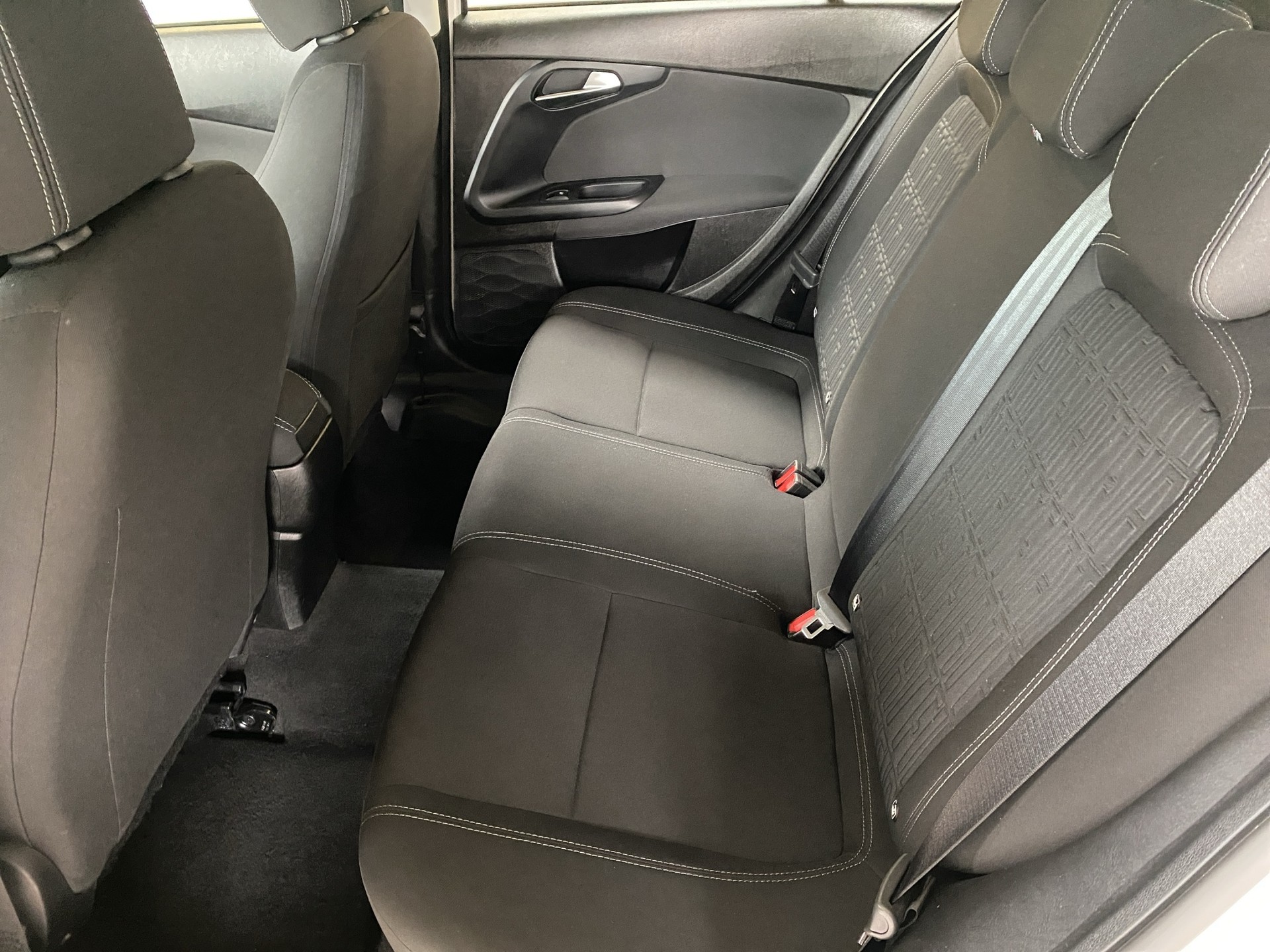 FIAT Tipo Hybrid 1.5 Swiss Edition Cross-image-13