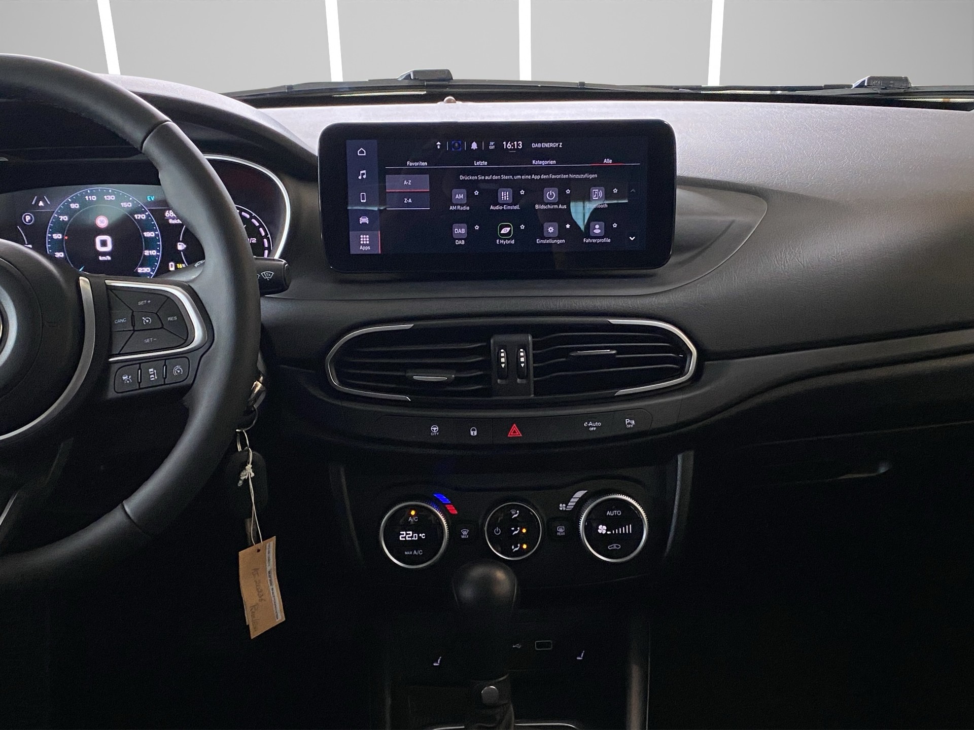 FIAT Tipo Hybrid 1.5 Swiss Edition Cross-image-12