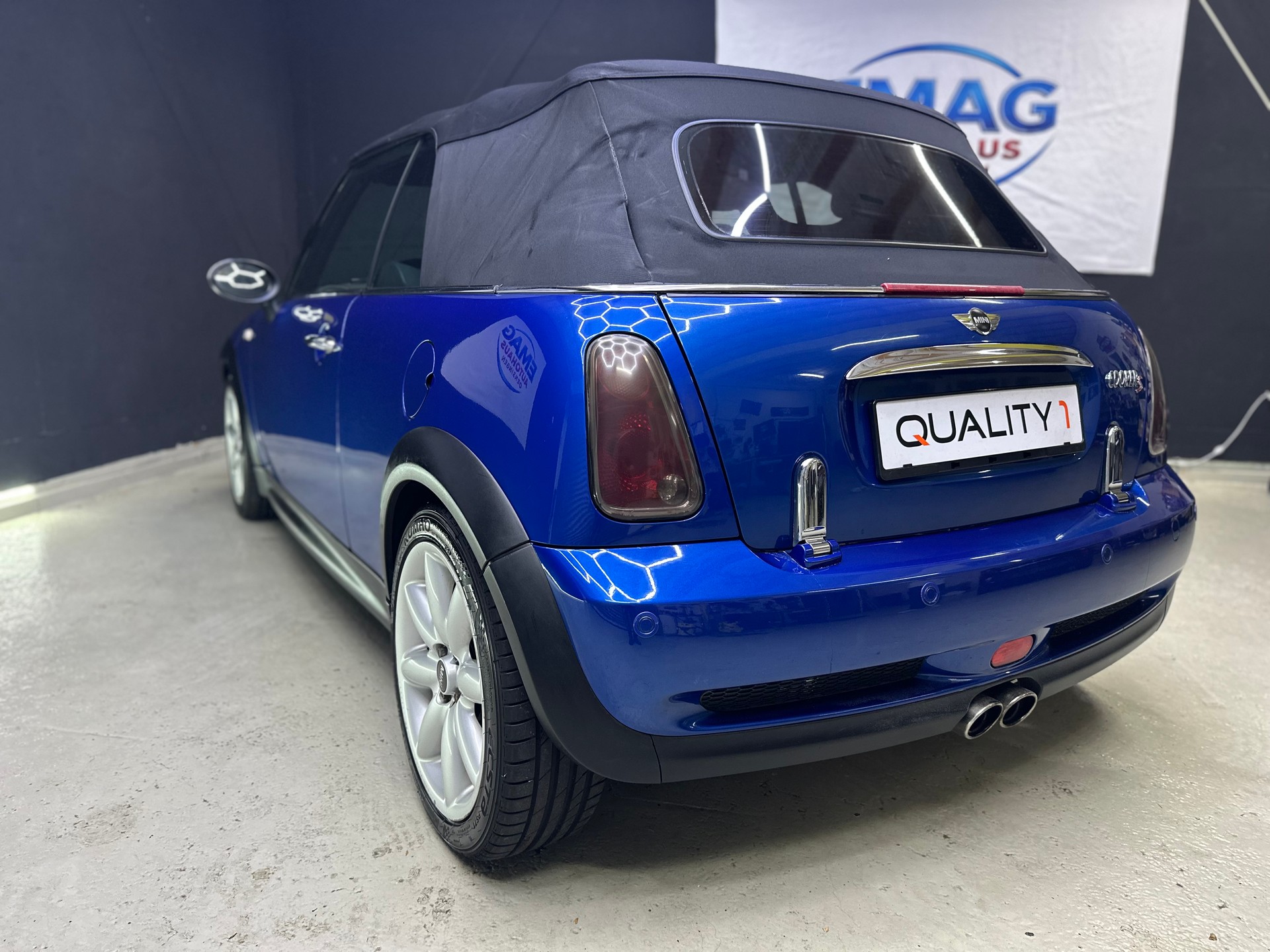 MINI Cooper S Cabriolet-image-5