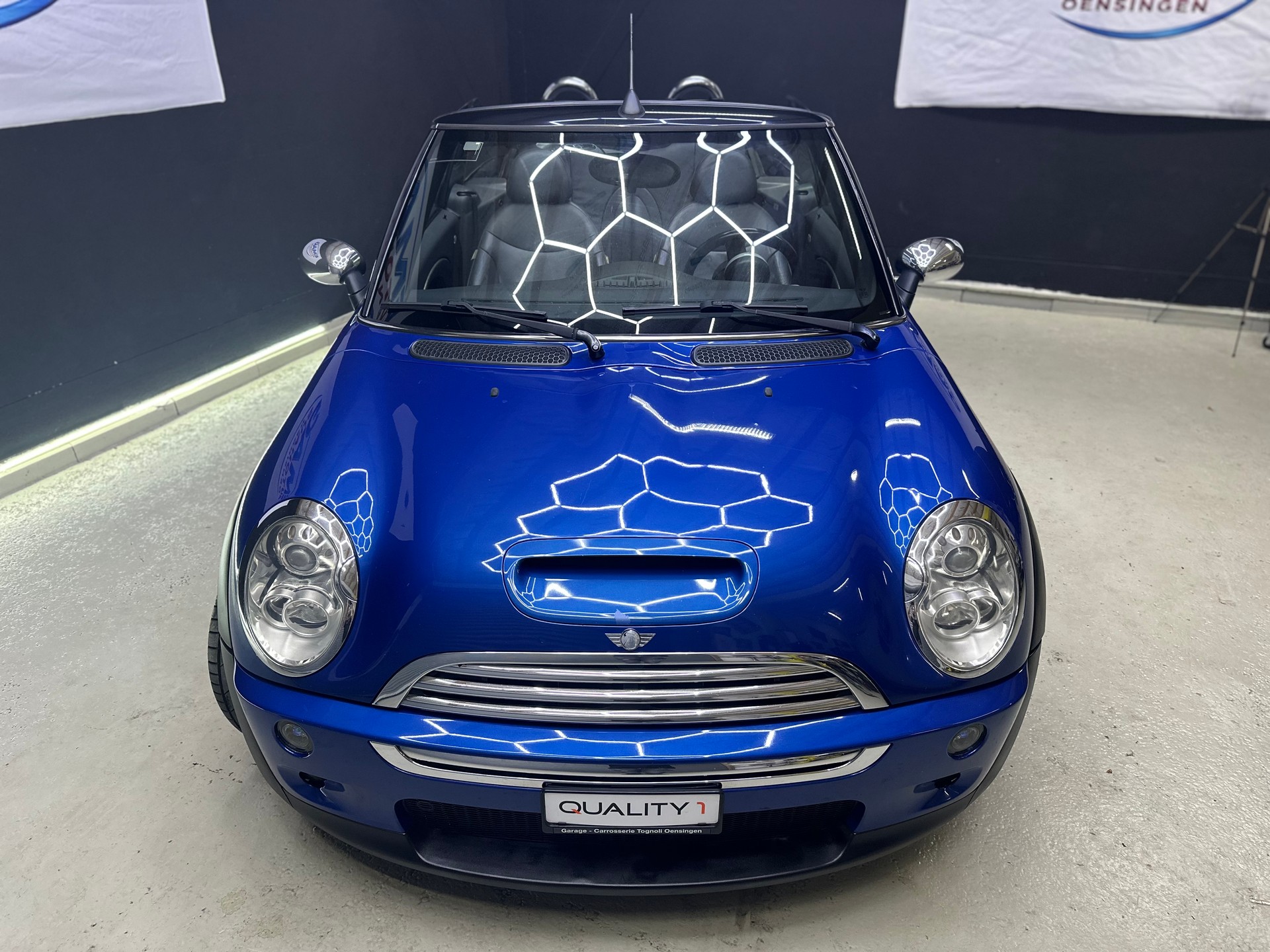 MINI Cooper S Cabriolet-image-2