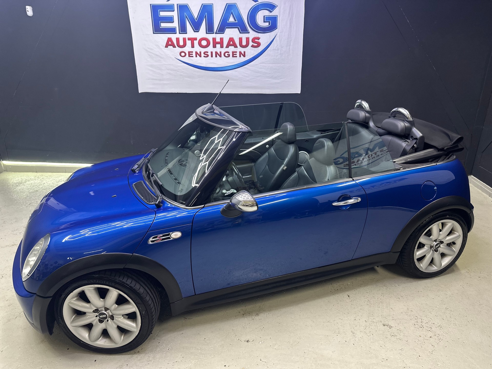 MINI Cooper S Cabriolet-image-4