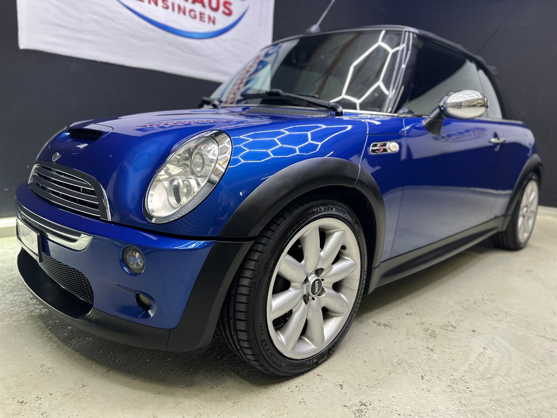 MINI Cooper S Cabriolet-image-11