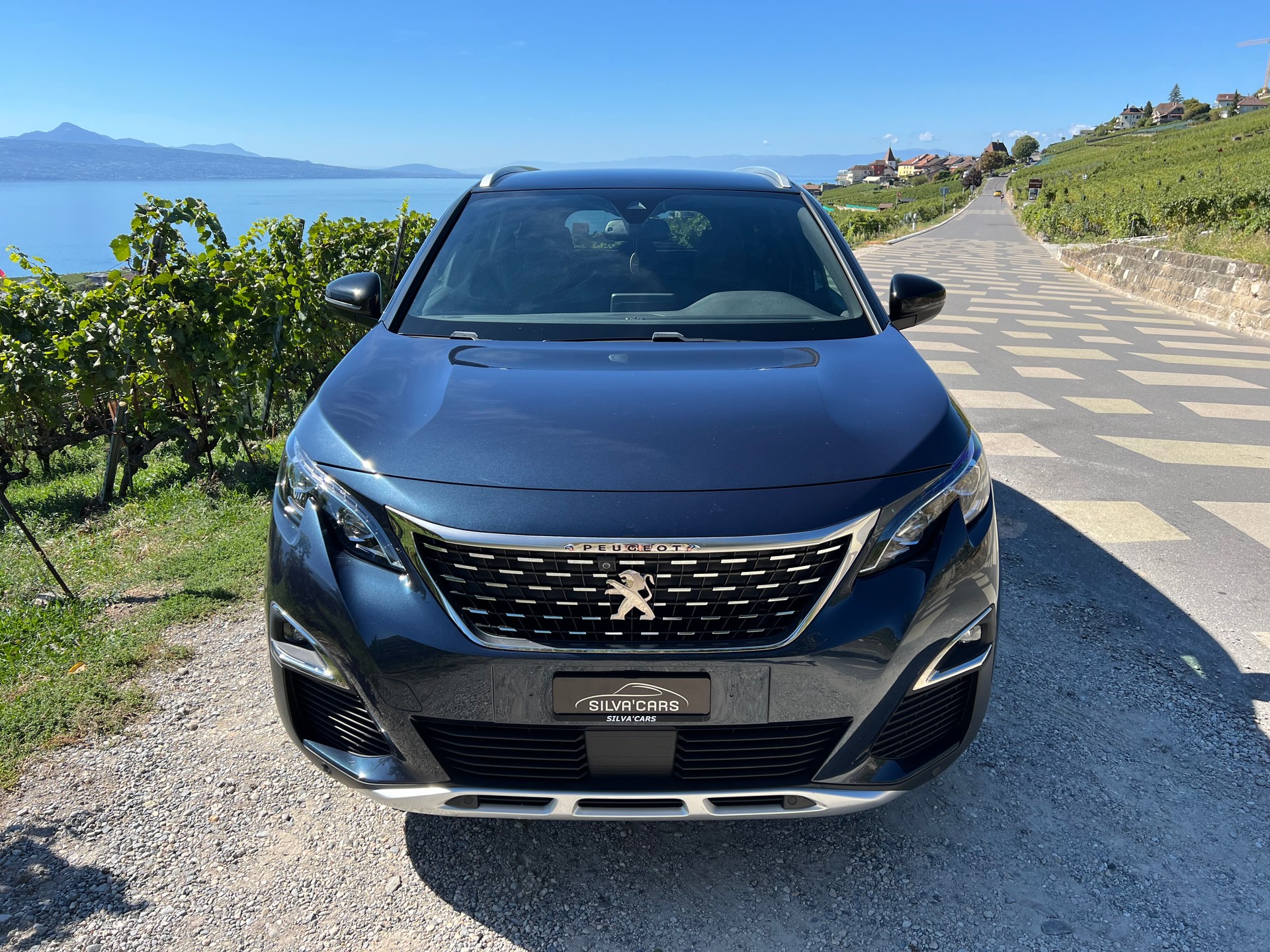 PEUGEOT 5008 1.6 Pure Tech GT LineEAT8-image-2