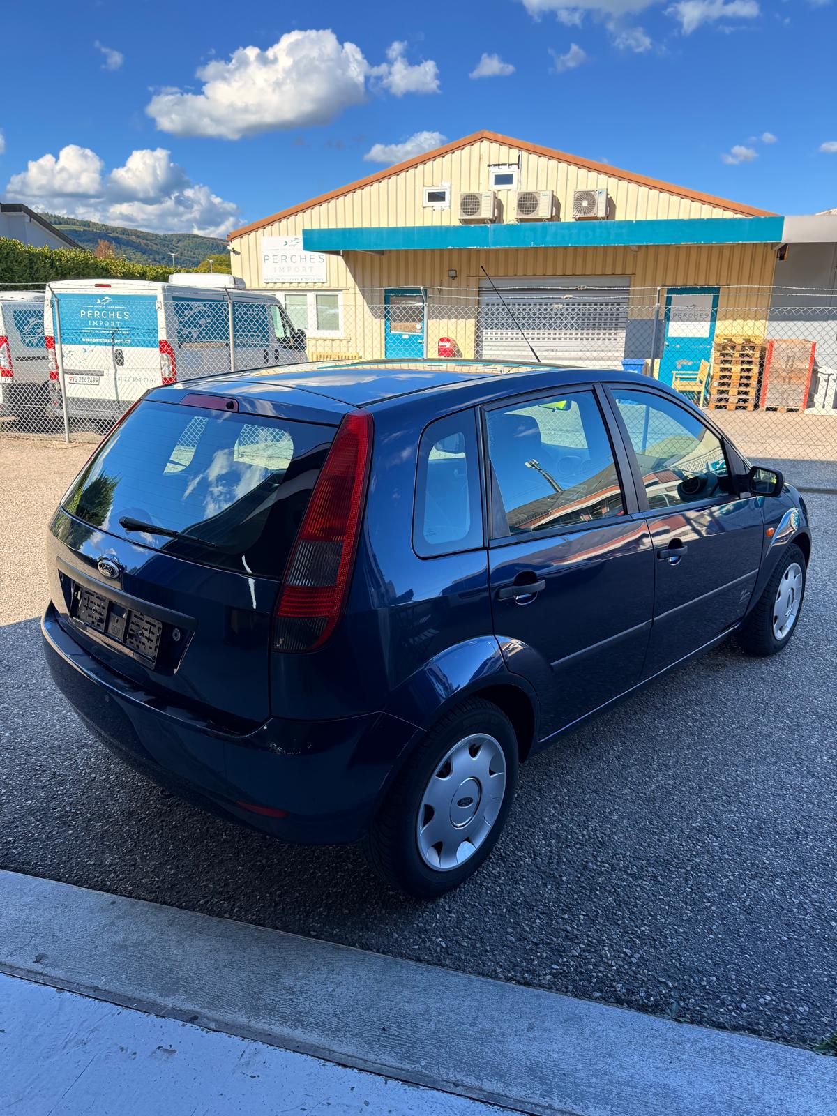 FORD Fiesta 1.6 16V Trend-image-2