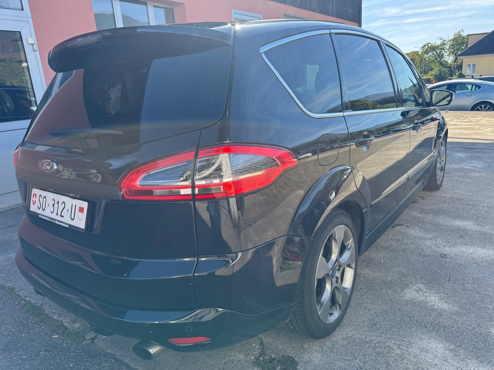 FORD S-Max 2.0 SCTi TitaniumS PowerShift-image-4