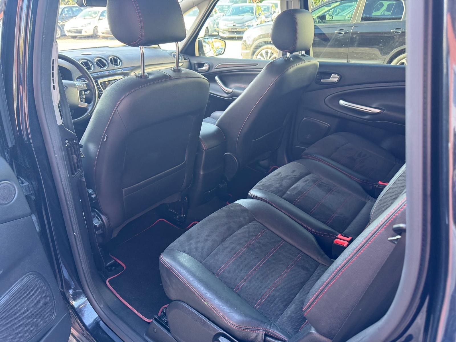 FORD S-Max 2.0 SCTi TitaniumS PowerShift-image-8