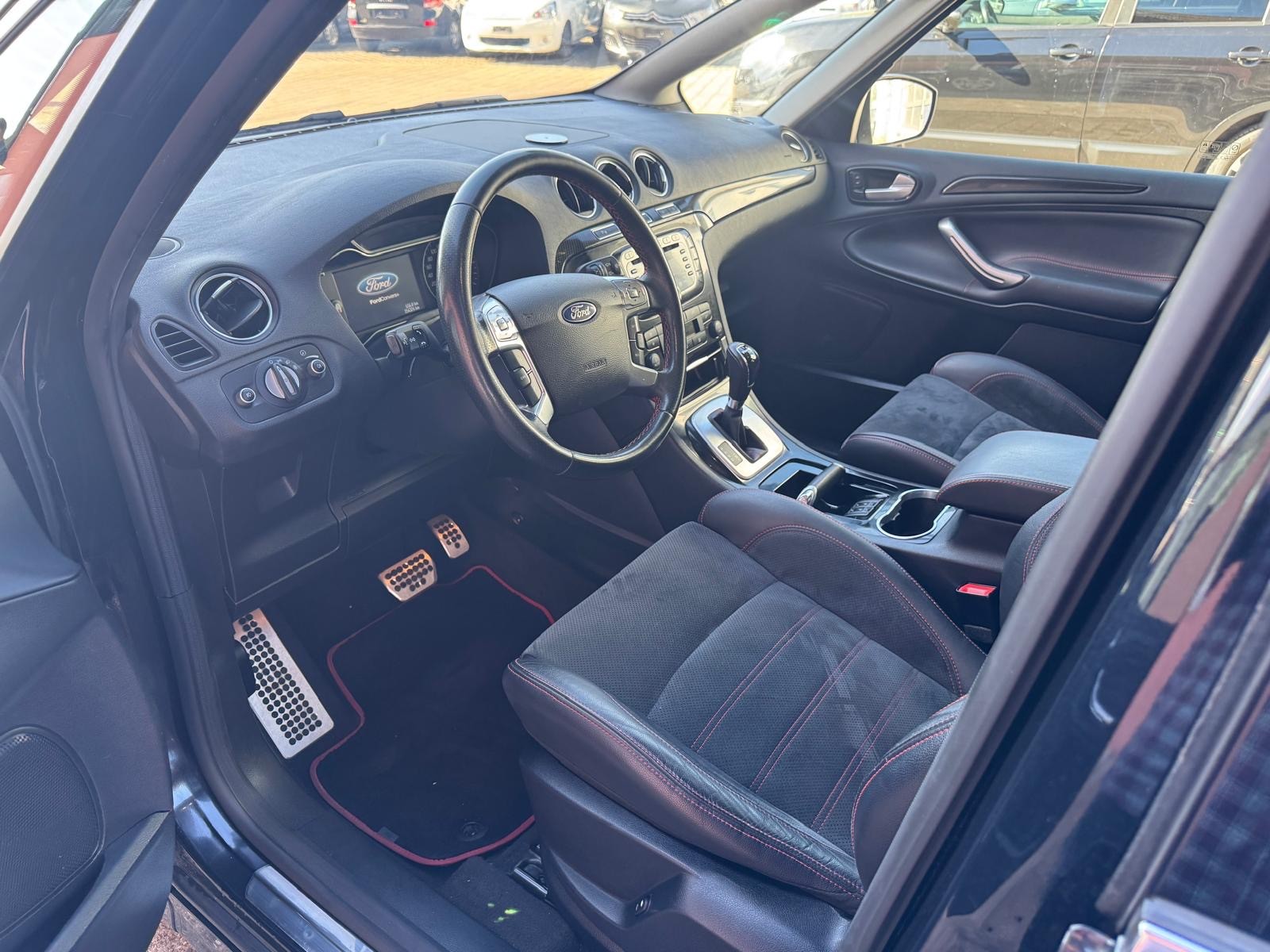 FORD S-Max 2.0 SCTi TitaniumS PowerShift-image-9