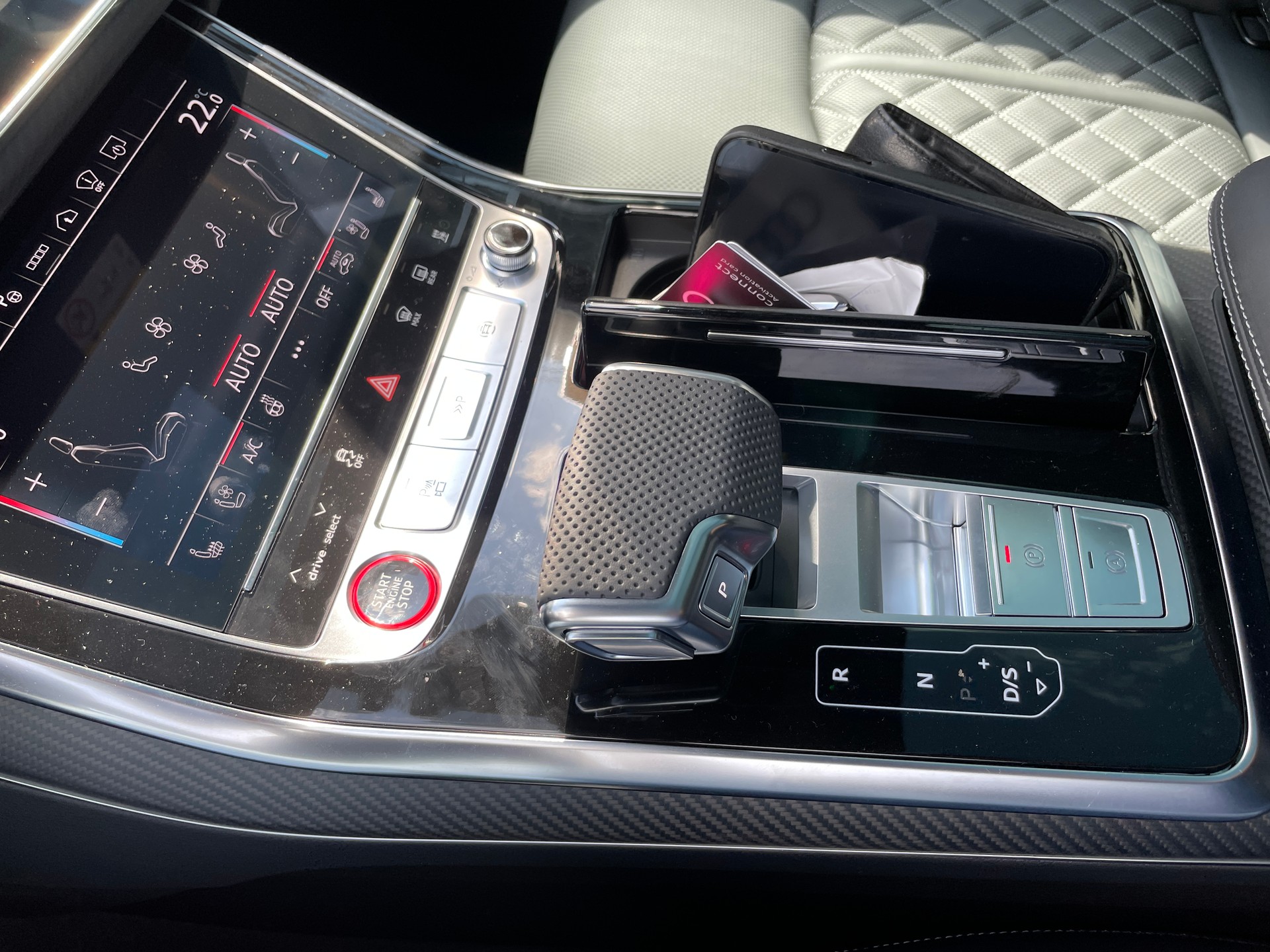 AUDI SQ7 TFSI quattro tiptronic-image-23
