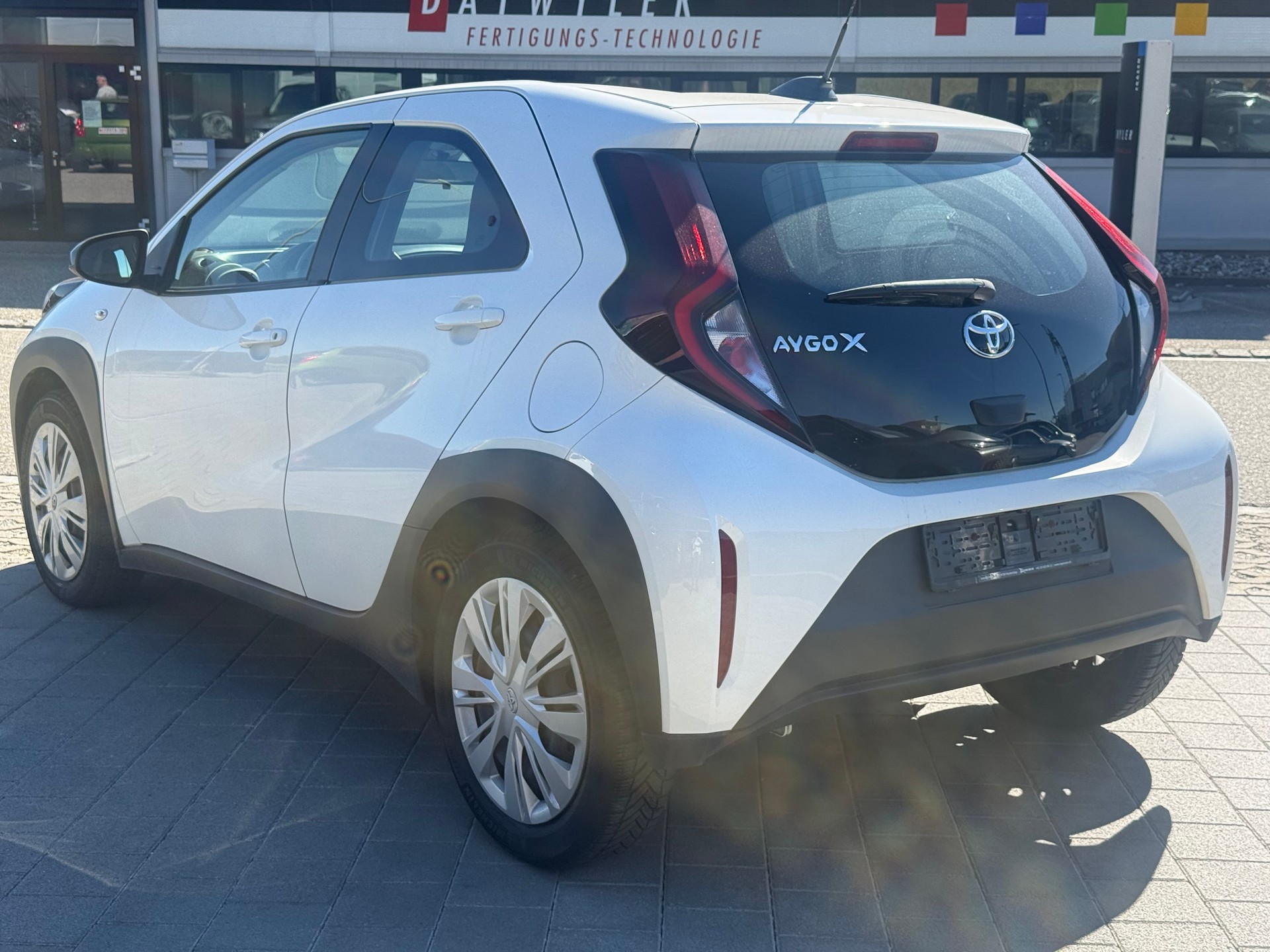 TOYOTA Aygo X 1.0 VVT-i Comfort-image-5