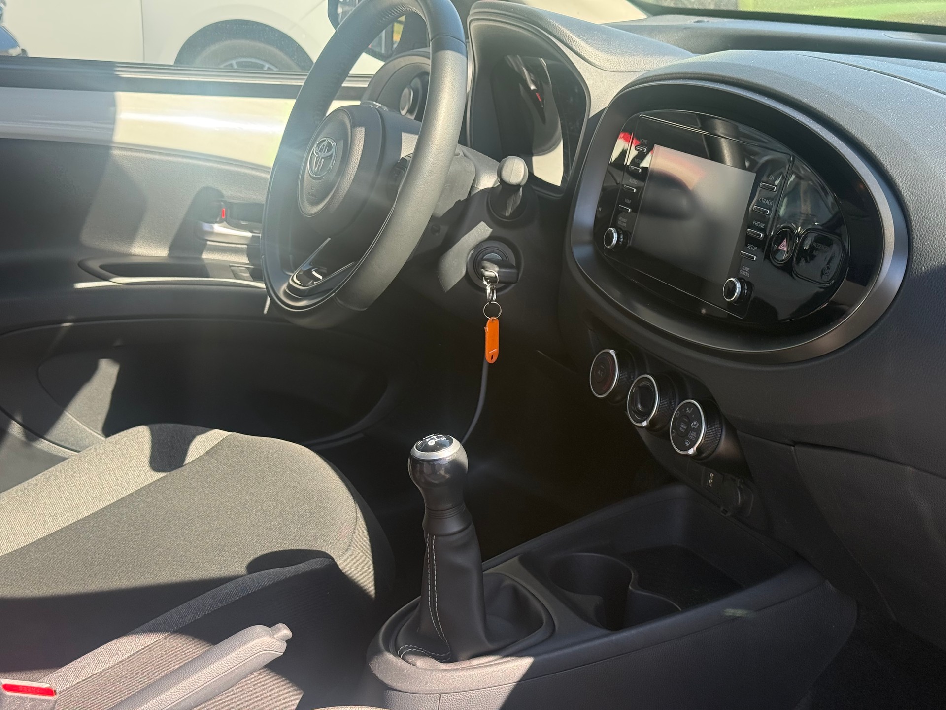 TOYOTA Aygo X 1.0 VVT-i Comfort-image-14