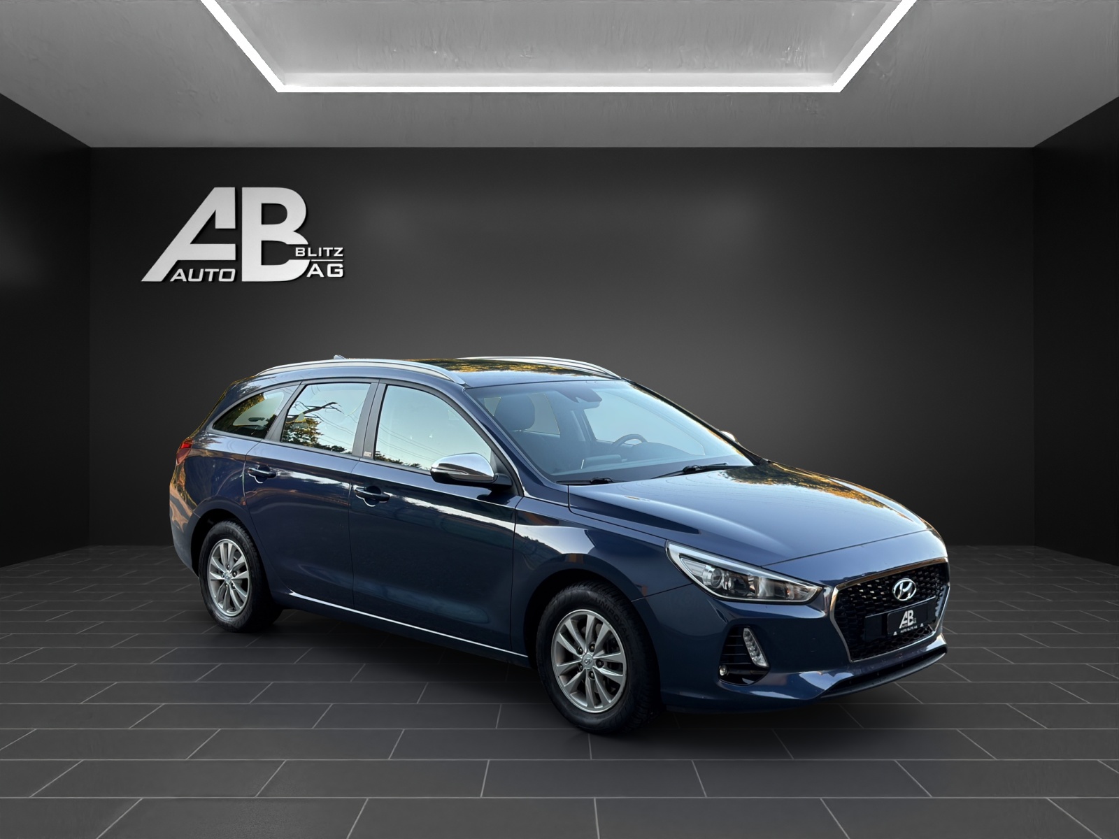 HYUNDAI i30 Wagon 1.6 CRDi Origo DCT-image-5
