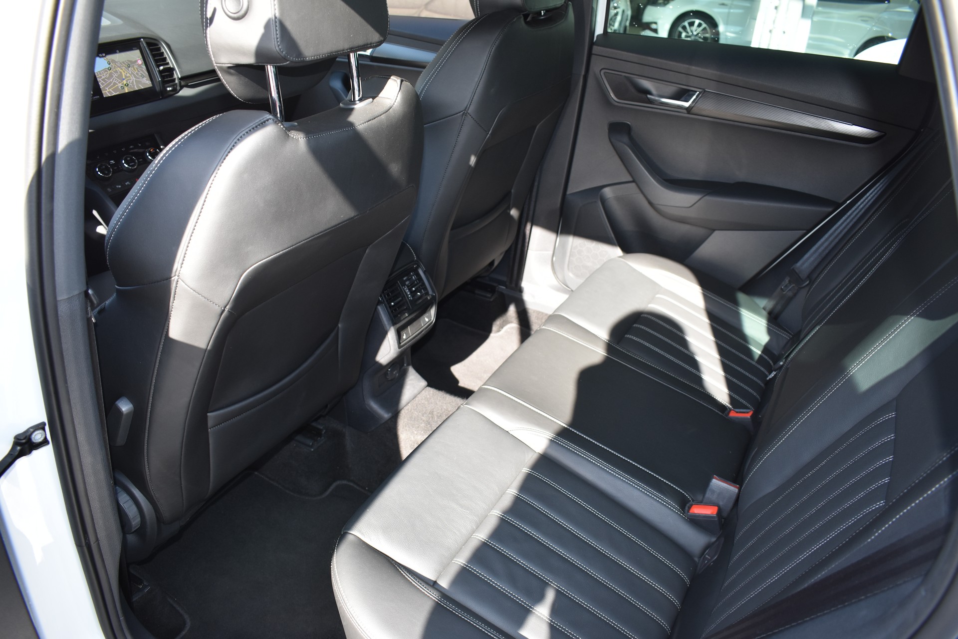 SKODA Karoq 2.0 TSI SportLine 4x4 DSG-image-7