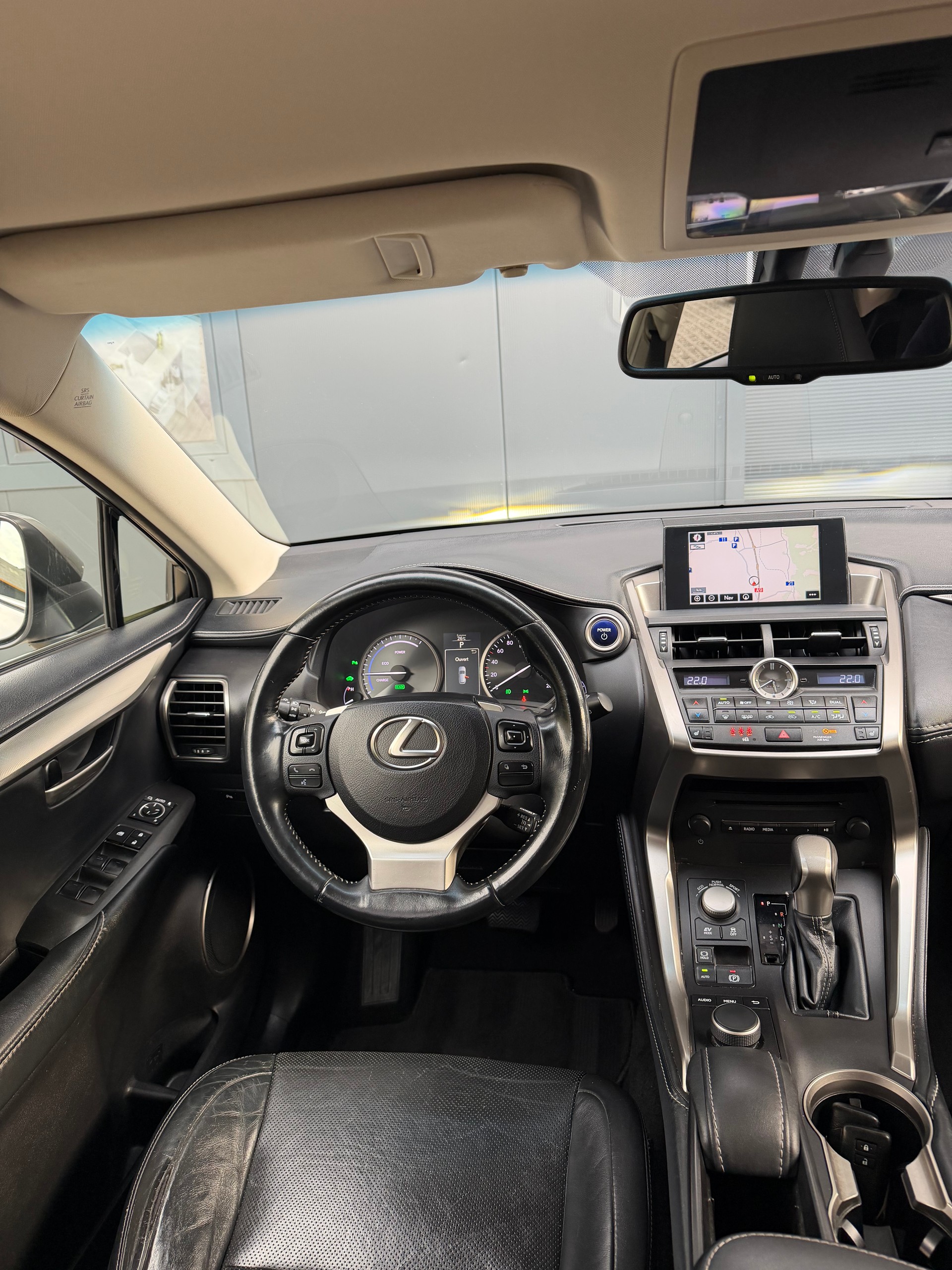 LEXUS NX 300h impression E-Four Automatic-image-9
