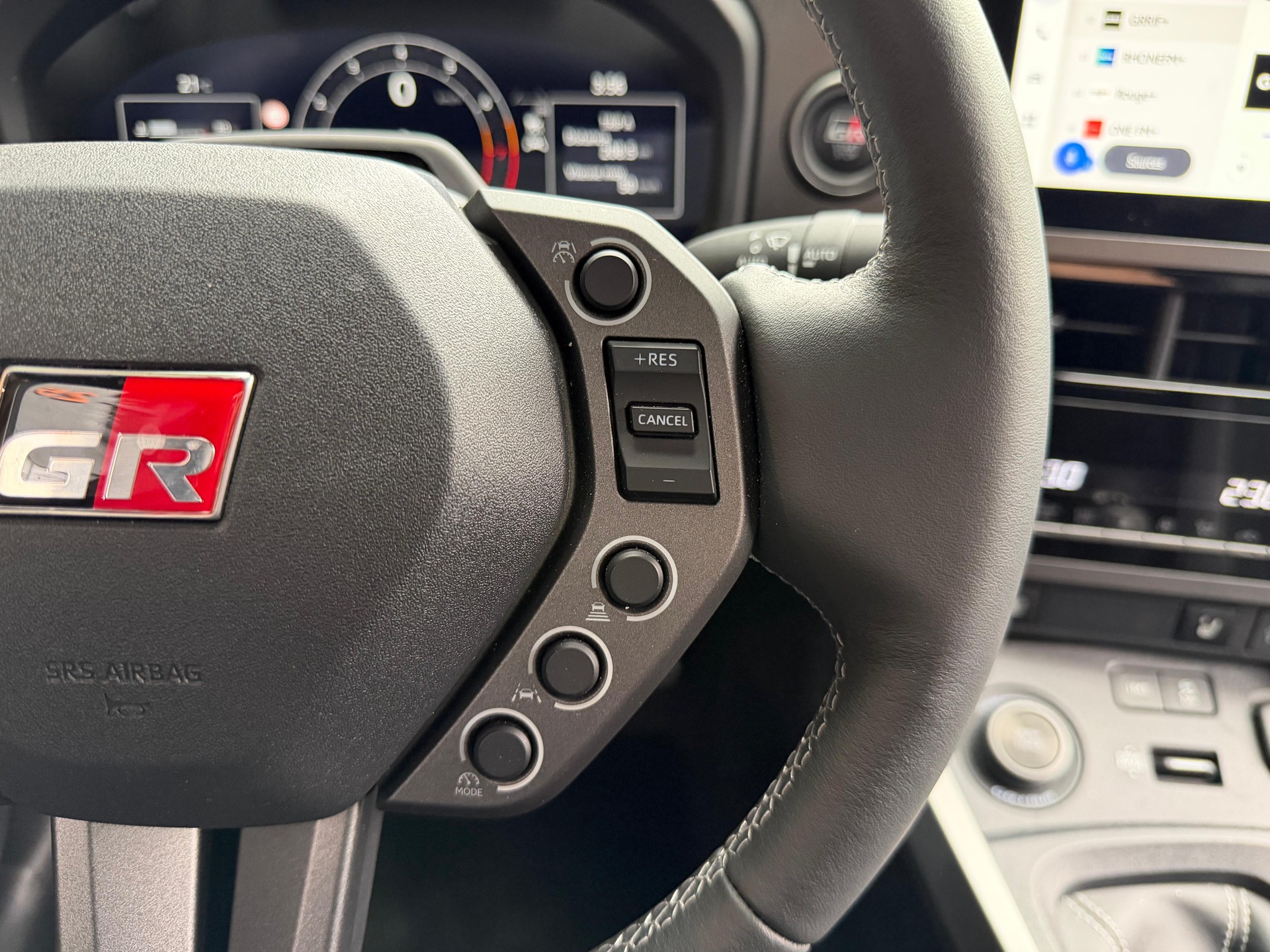 TOYOTA Yaris 1.6 GR Sport 2026 phase 2-image-17