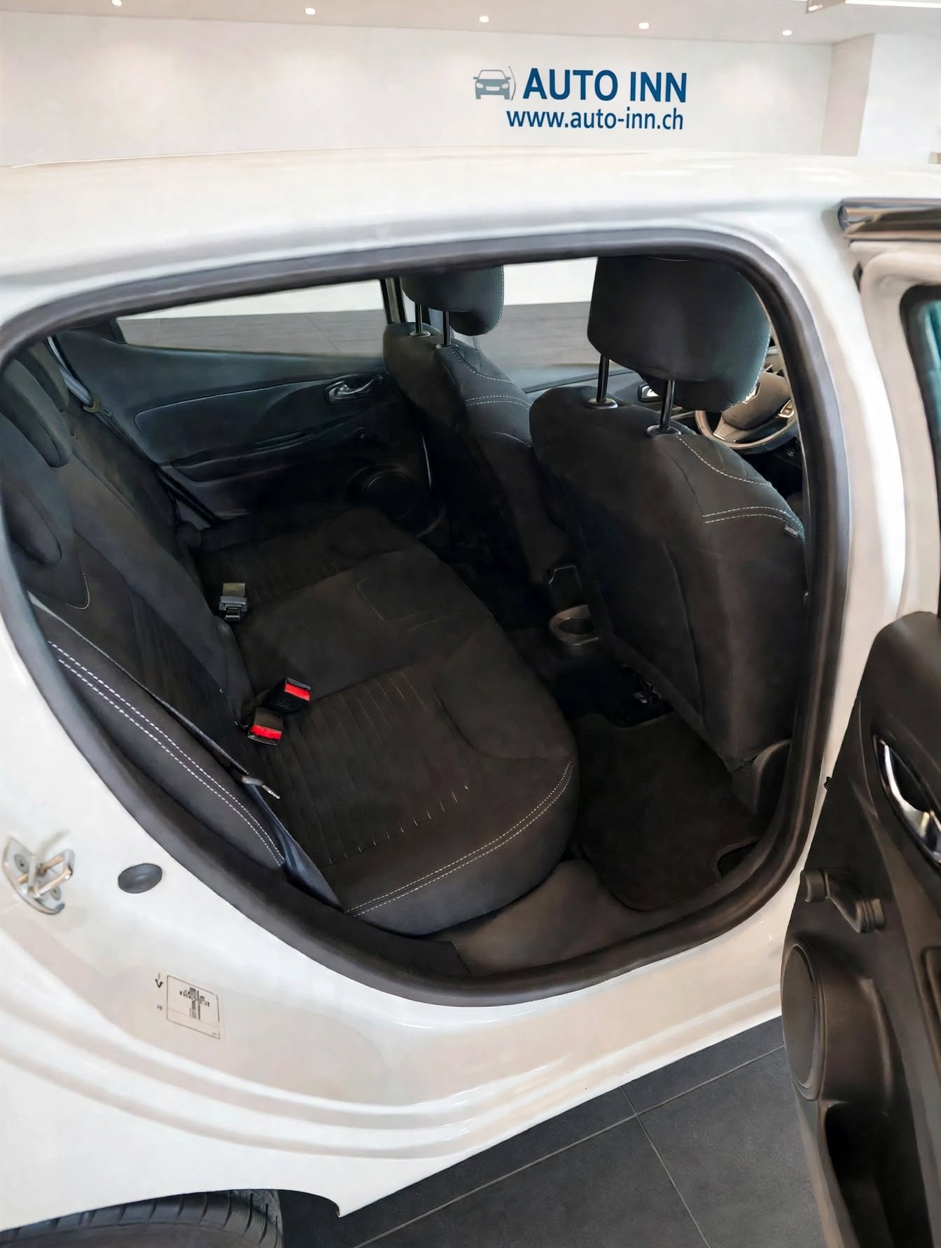 RENAULT Clio 1.2 16V T Limited EDC - AUTOMATICA-image-8