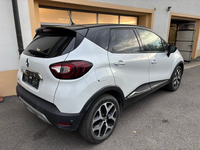 RENAULT Captur 1.3 T 16V Intens-image-1