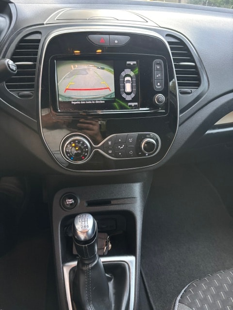 RENAULT Captur 1.3 T 16V Intens-image-6