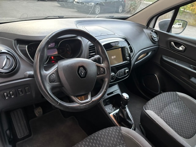 RENAULT Captur 1.3 T 16V Intens-image-4