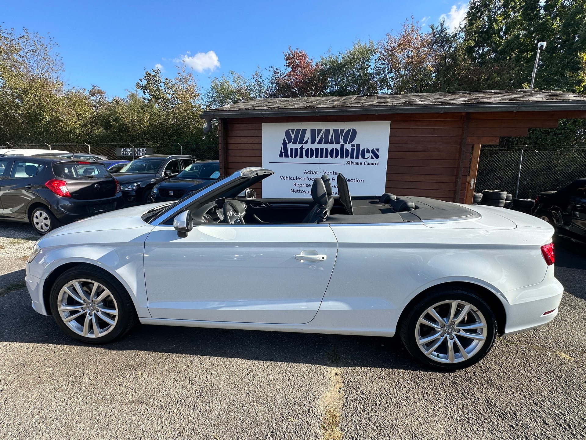 AUDI A3 Cabriolet 1.8 TFSI Attraction quattro S-tronic-image-30