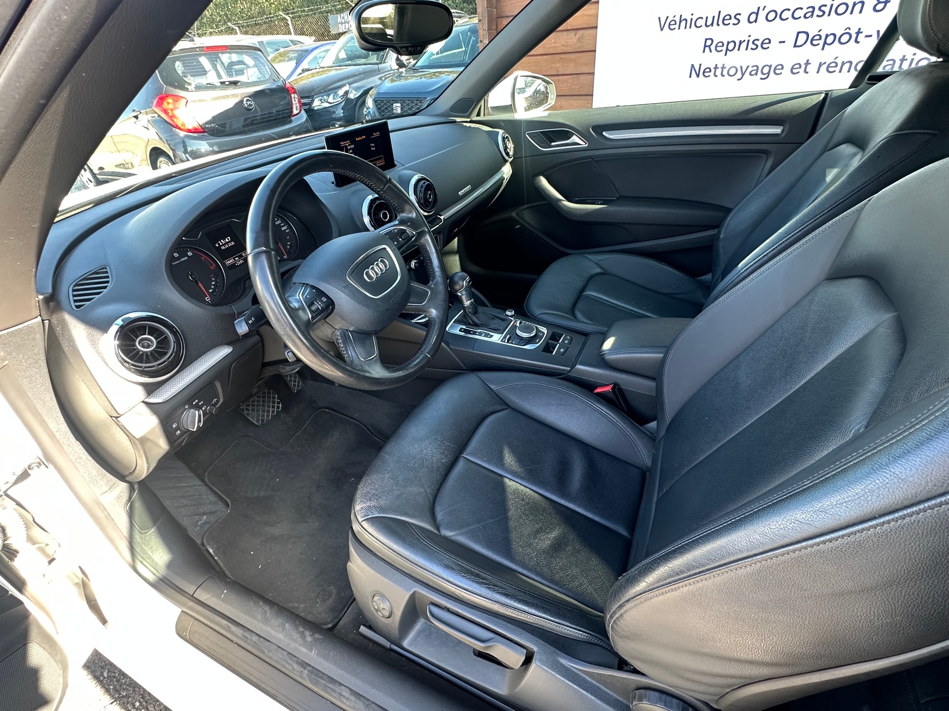 AUDI A3 Cabriolet 1.8 TFSI Attraction quattro S-tronic-image-10
