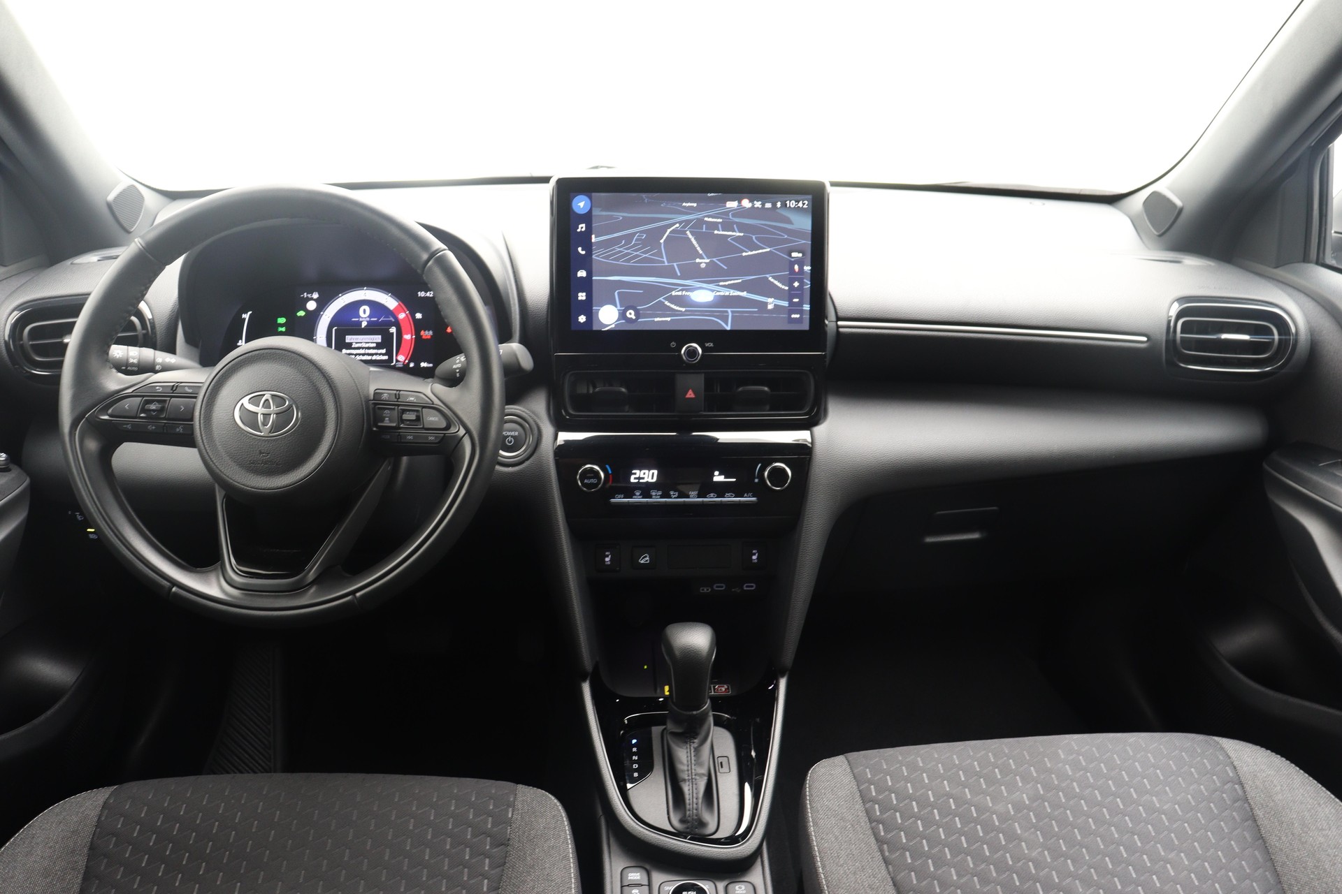TOYOTA Yaris Cross 1.5 VVT-i HSD Trend AWD-i-image-10