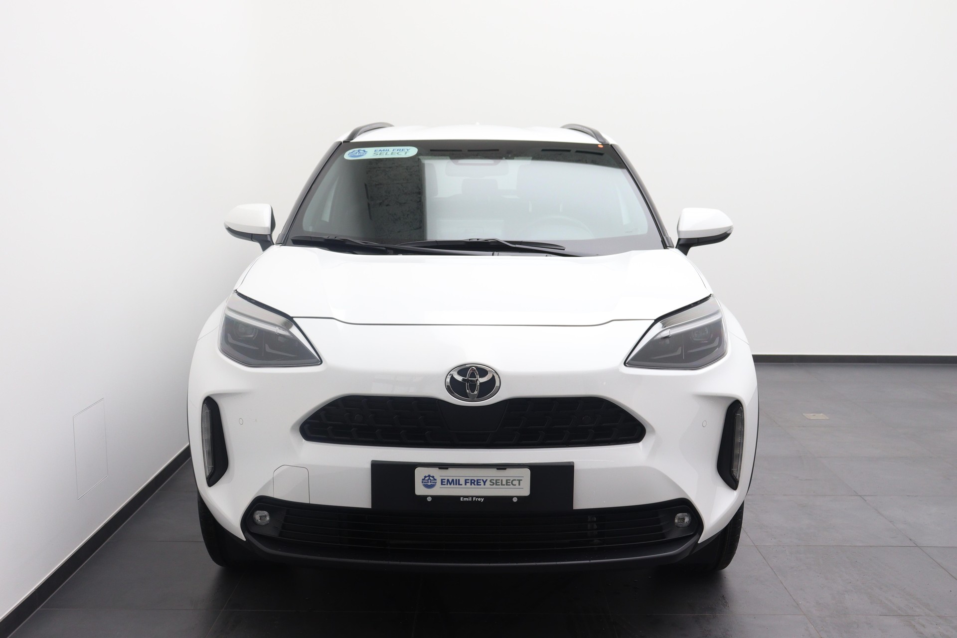 TOYOTA Yaris Cross 1.5 VVT-i HSD Trend AWD-i-image-1