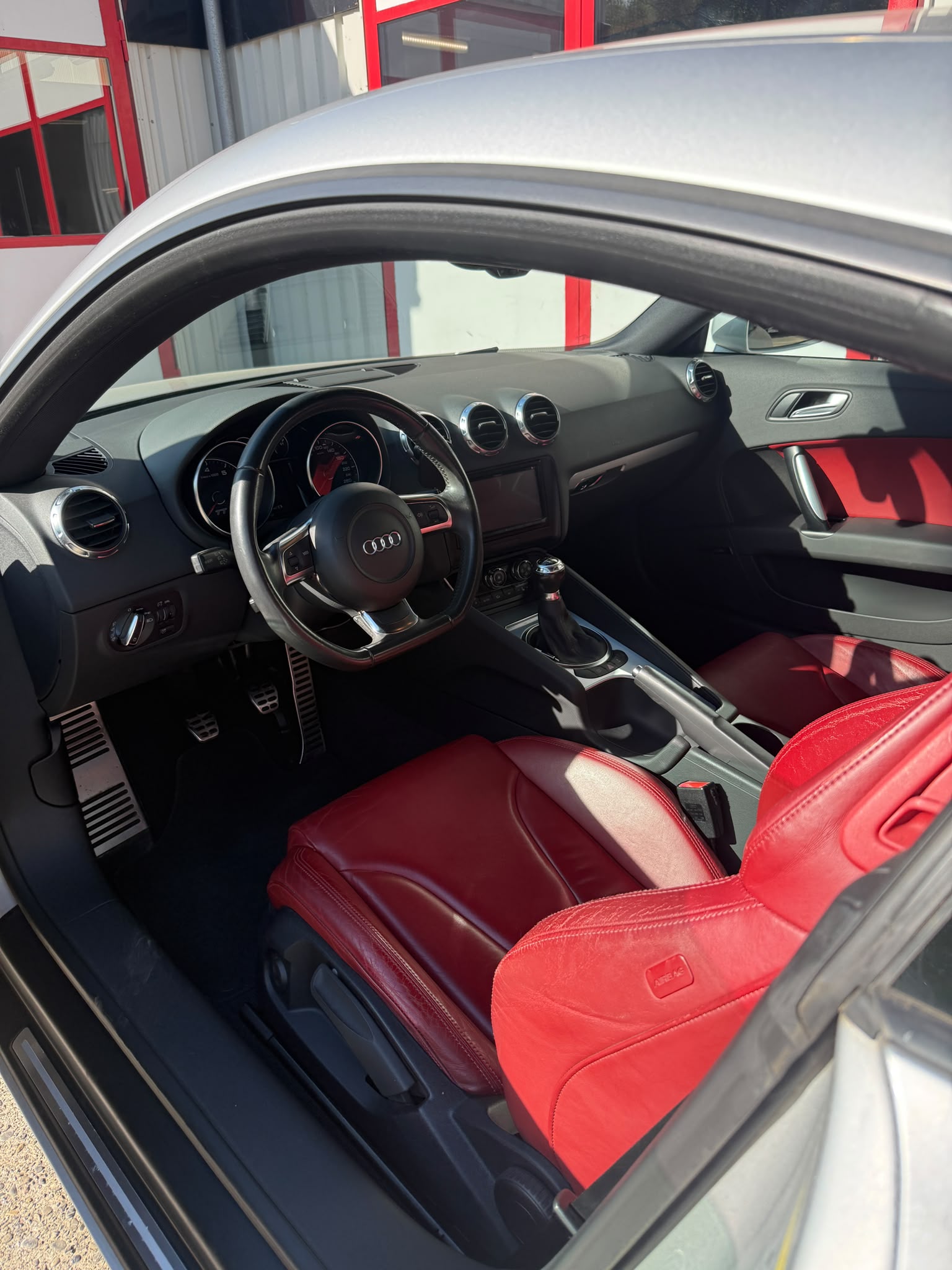 AUDI TT Coupé 2.0 TFSI-image-9