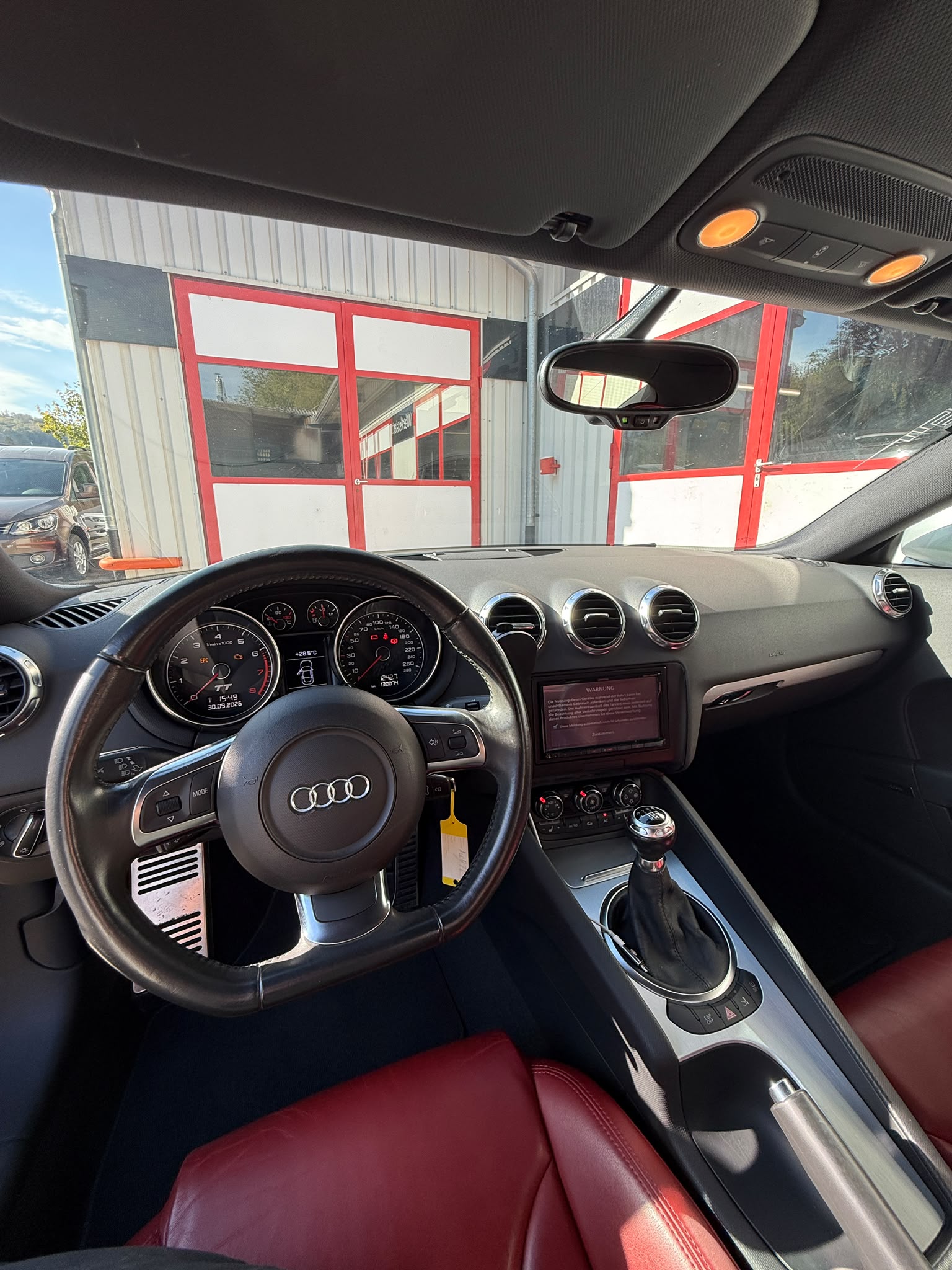AUDI TT Coupé 2.0 TFSI-image-8