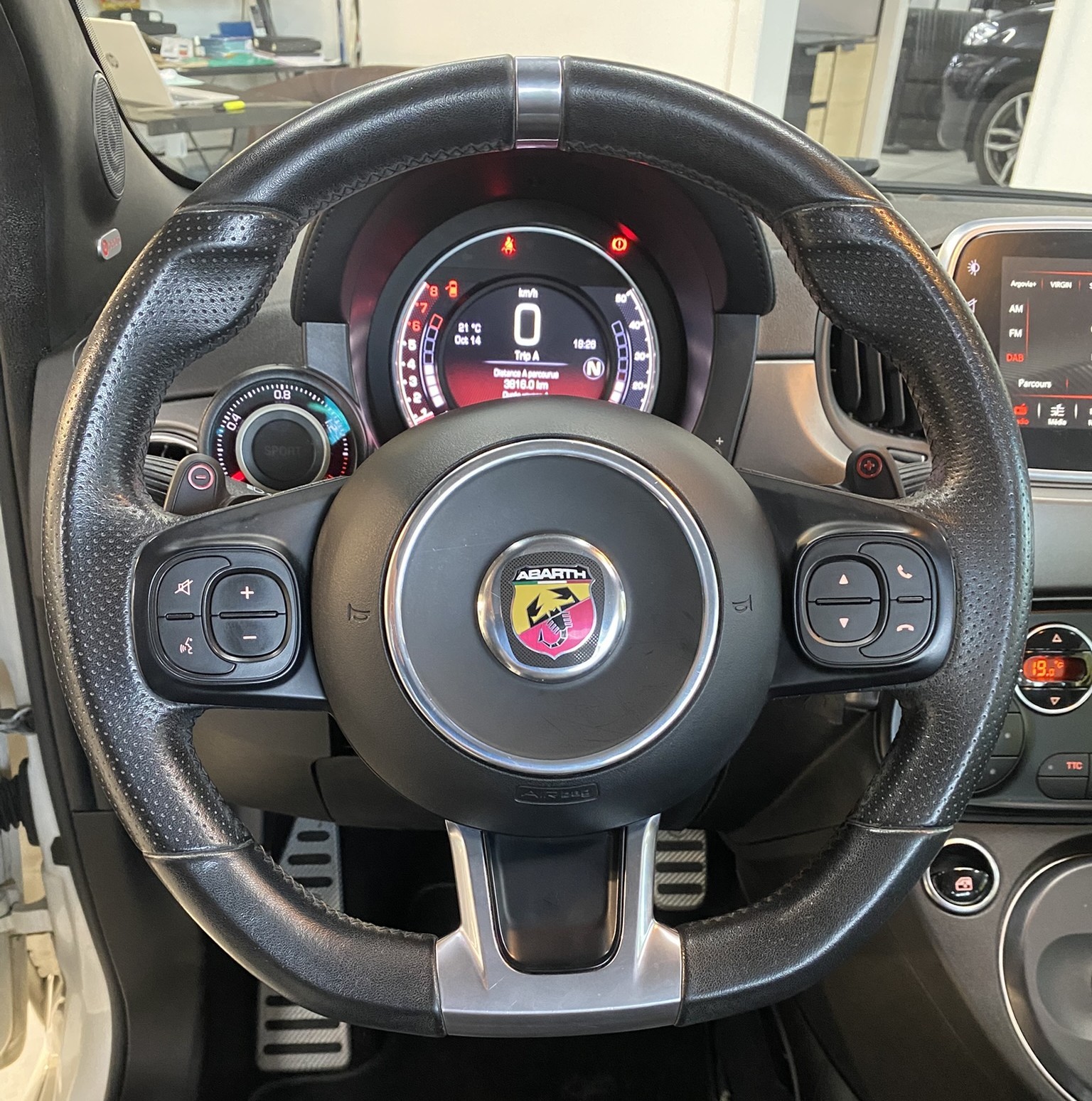 FIAT 595C 1.4 16V Turbo Abarth Turismo Dualogic-image-22