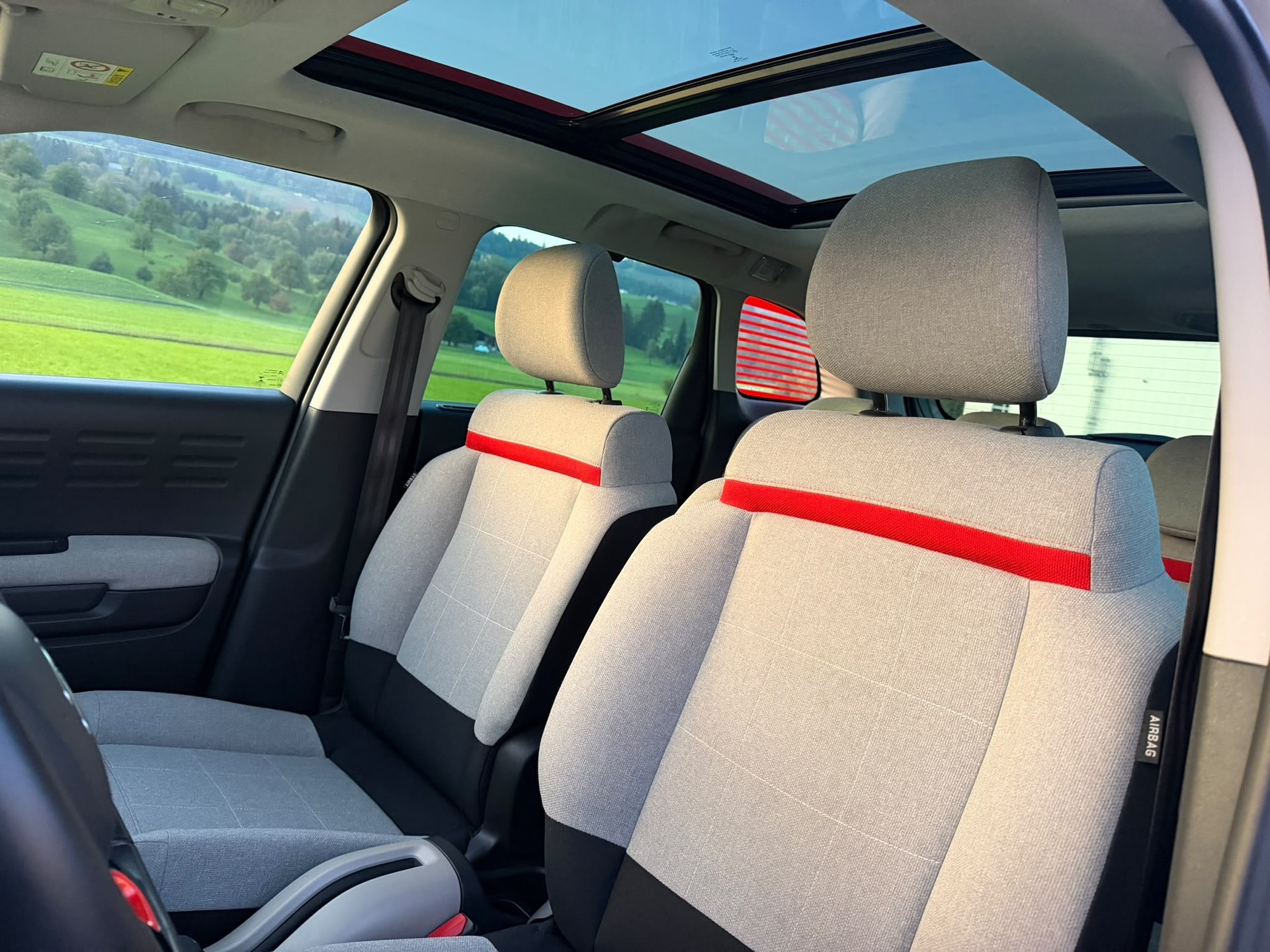 CITROEN C3 Aircross 1.2i PureTech Shine EAT-image-9