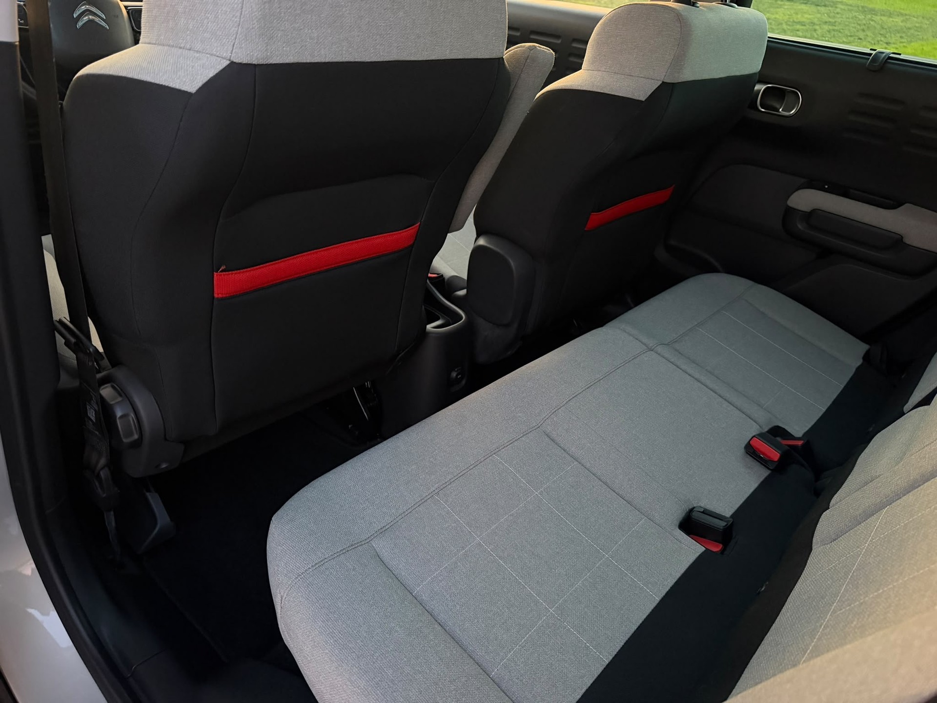 CITROEN C3 Aircross 1.2i PureTech Shine EAT-image-10