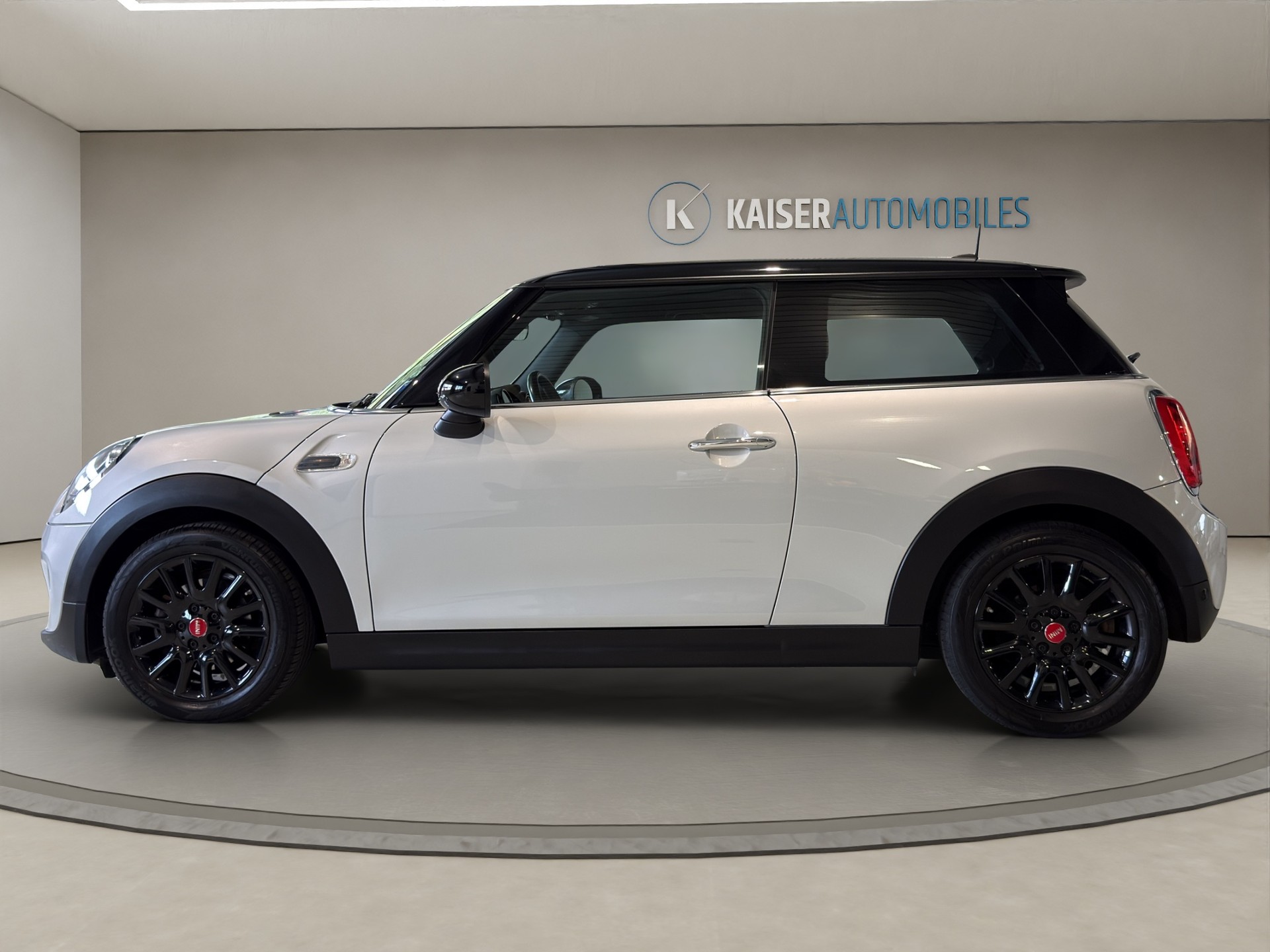 MINI Cooper-image-2