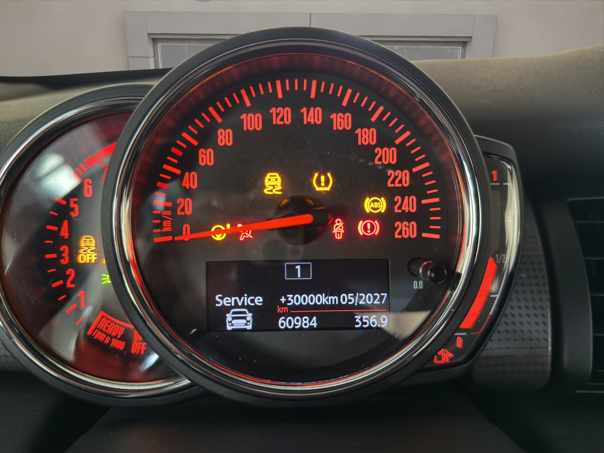 MINI Cooper-image-9
