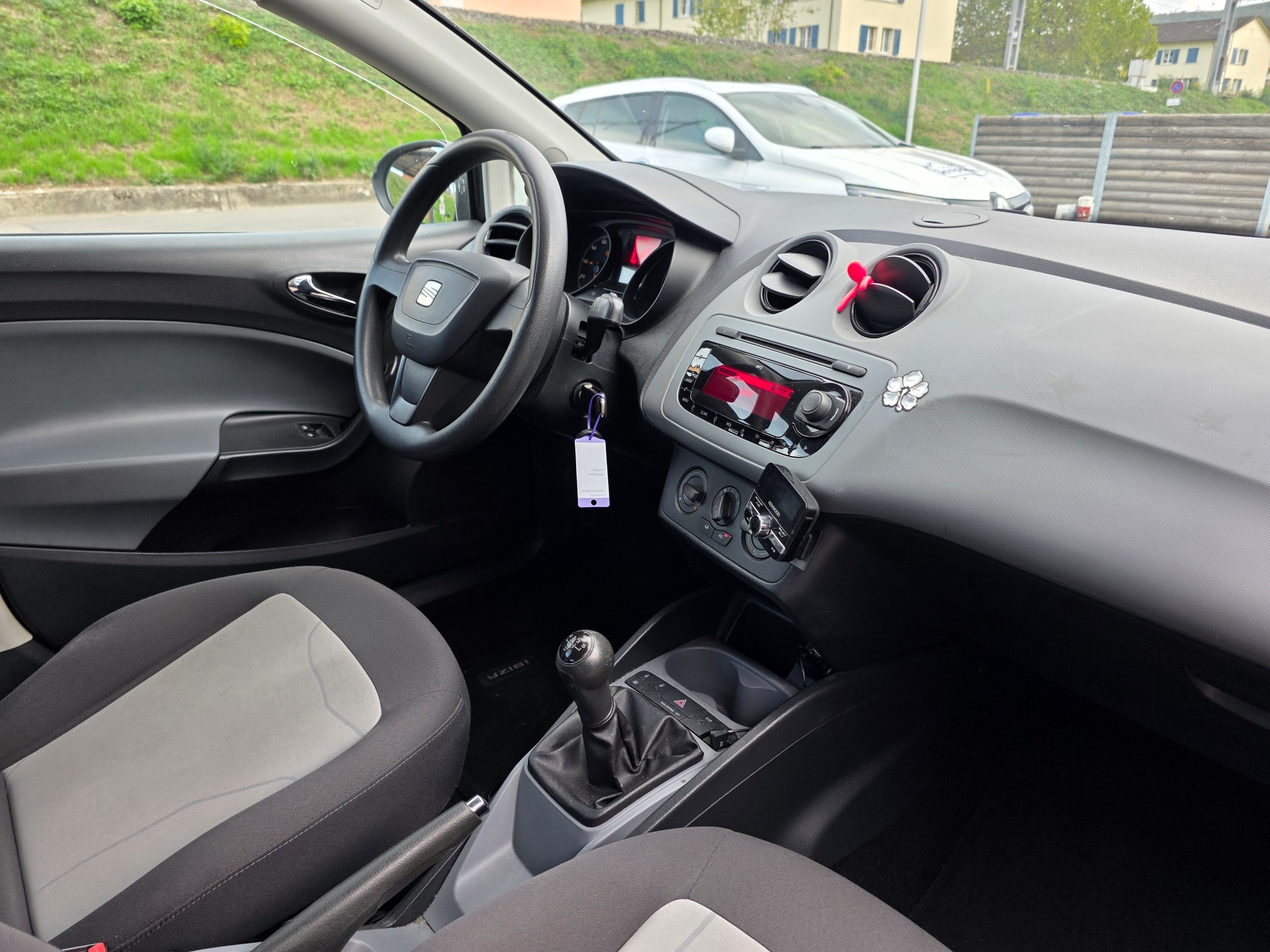 SEAT Ibiza ST 1.4 Style*Frisch Mfk und Service*8 fach*-image-11