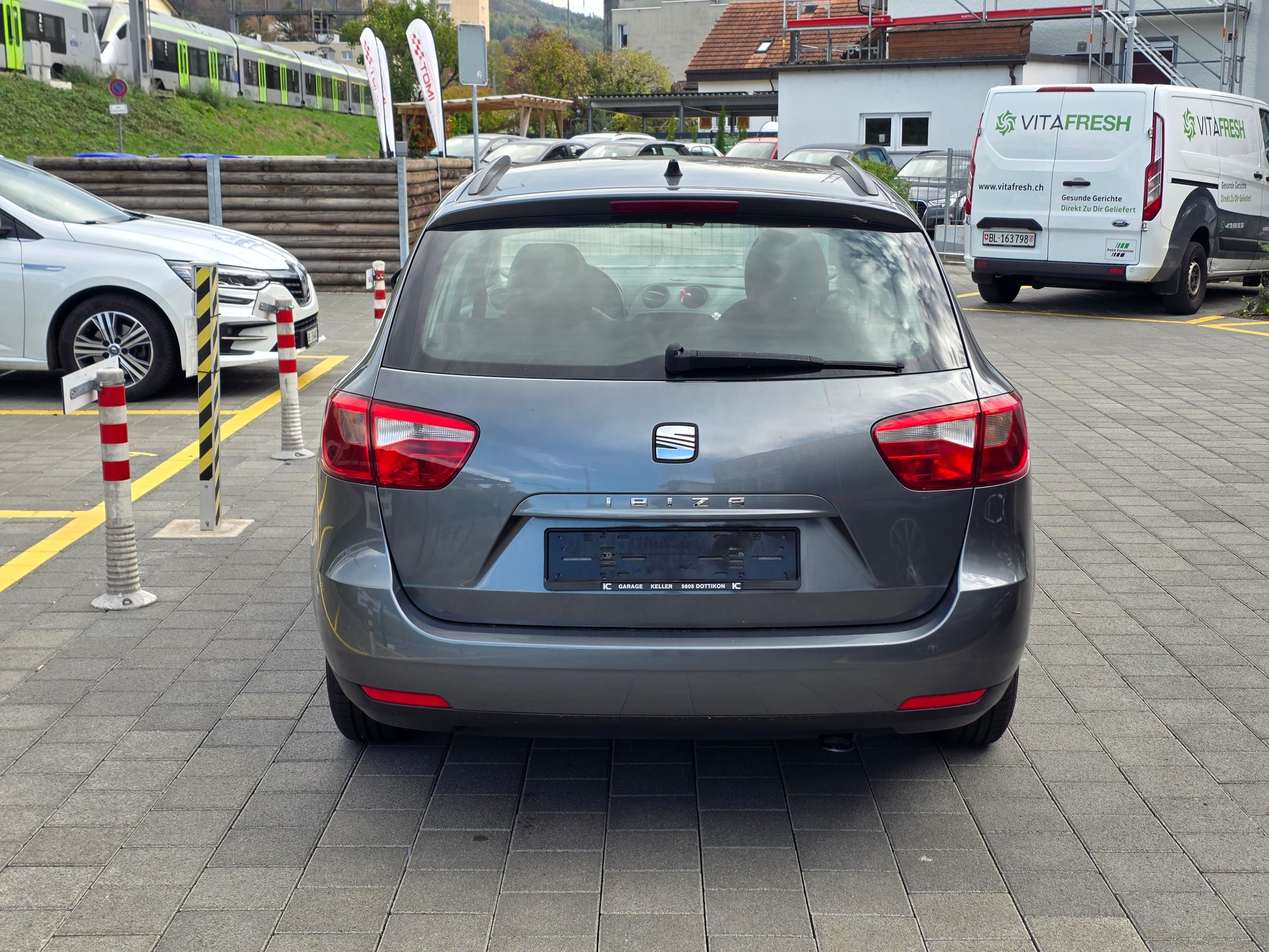 SEAT Ibiza ST 1.4 Style*Frisch Mfk und Service*8 fach*-image-5