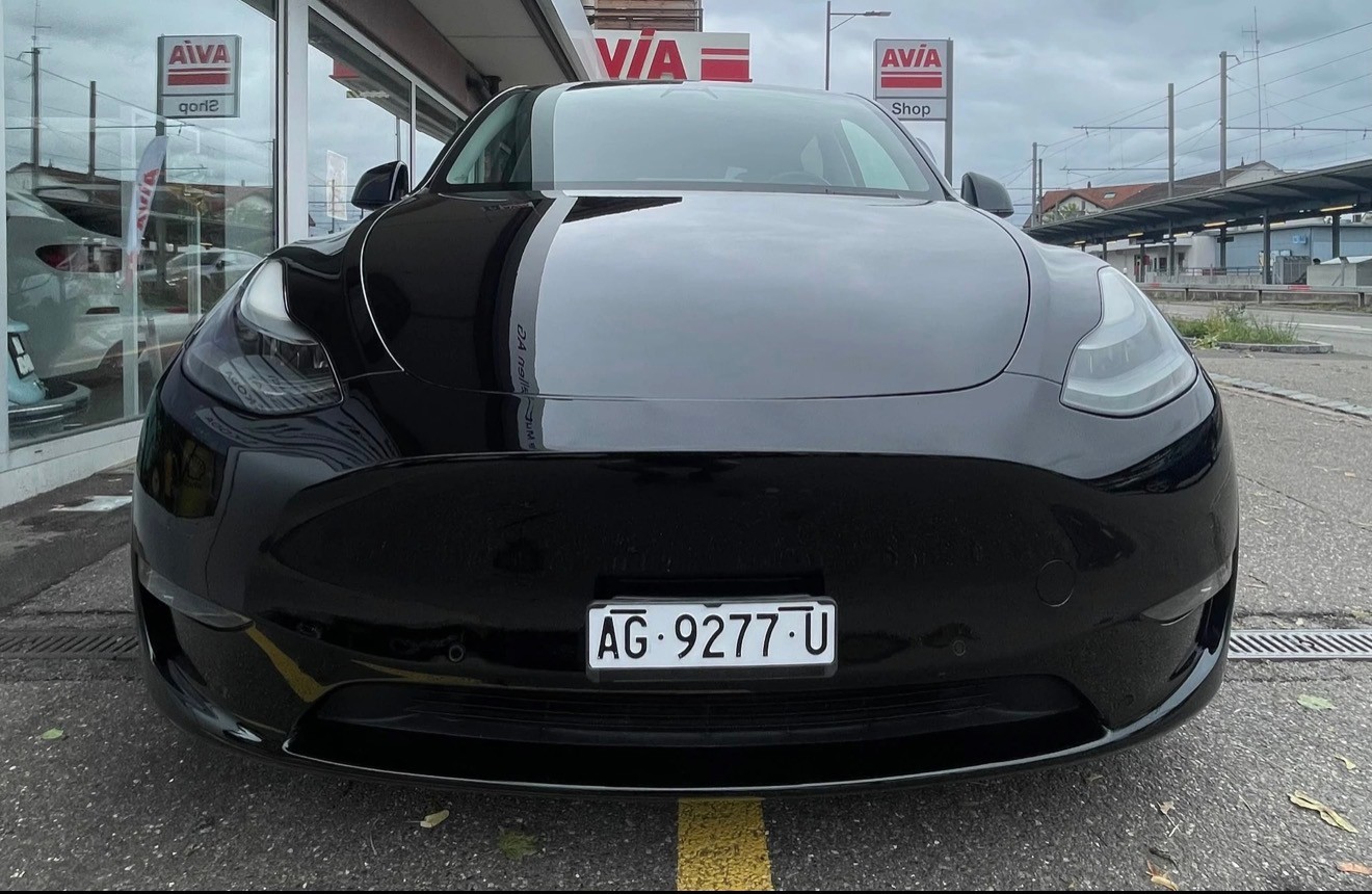 TESLA Model Y Performance SOH 92% All Black Maxton 514 km (WLTP) 534PS Made in Berlin Werksgarantie-image-1