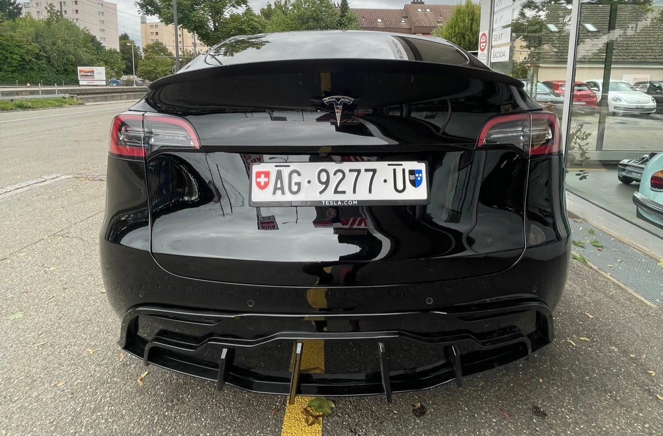 TESLA Model Y Performance SOH 92% All Black Maxton 514 km (WLTP) 534PS Made in Berlin Werksgarantie-image-3