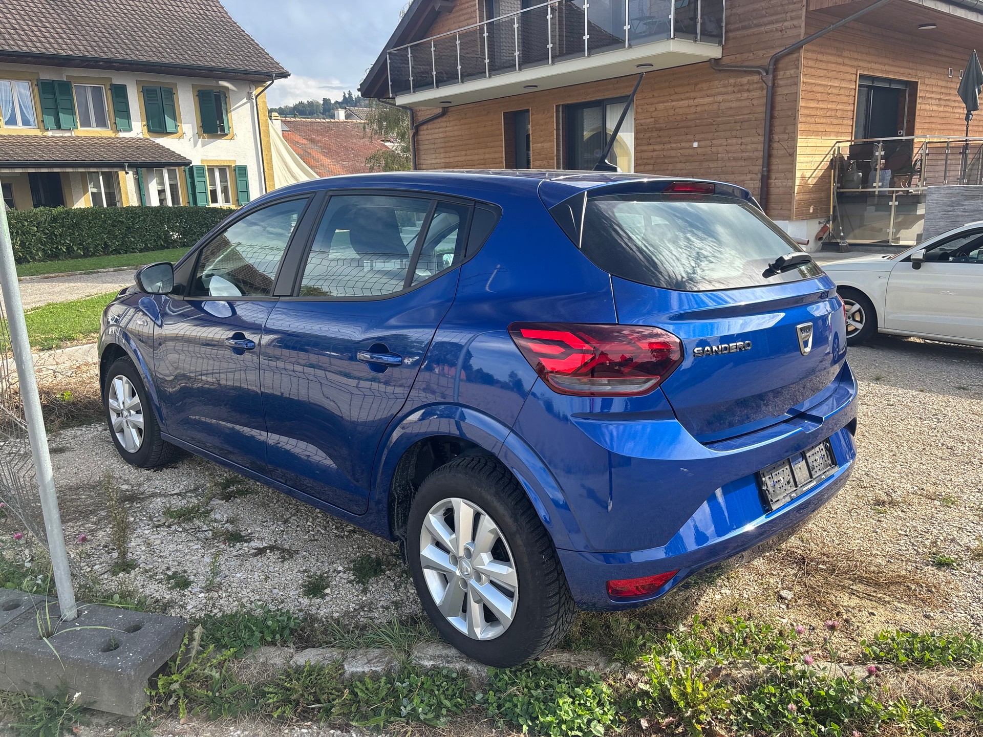 DACIA Sandero TCe 90 Comfort CVT-image-3