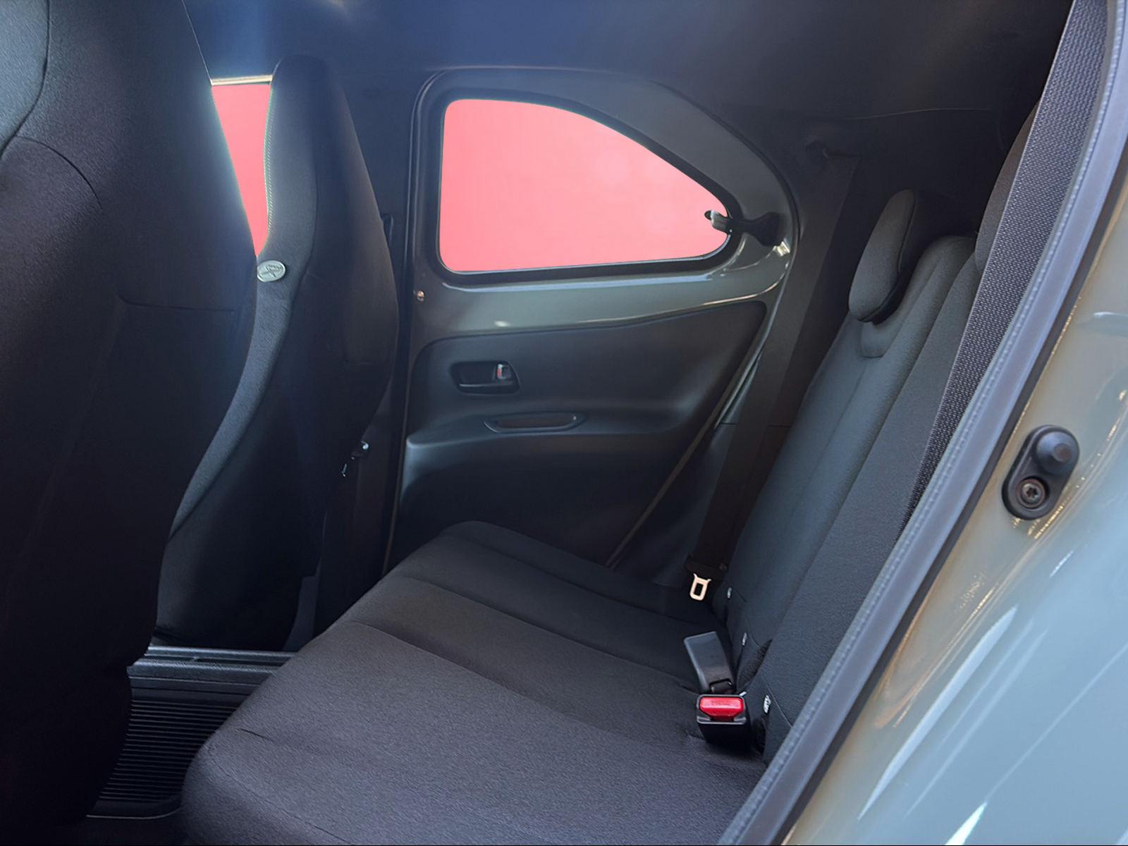 TOYOTA Aygo X 1.5 VVT-i HSD Trend-image-6