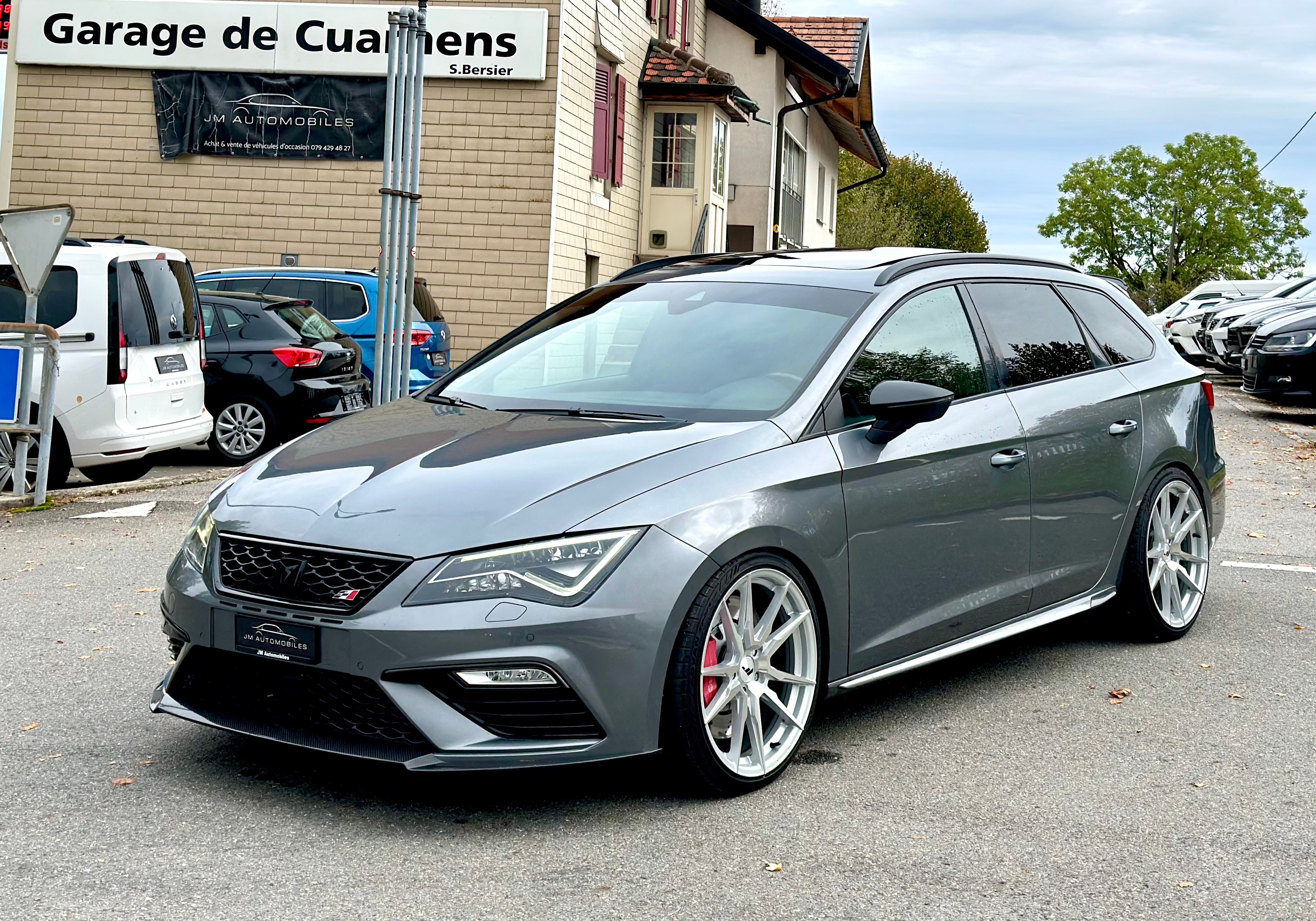 Car photo