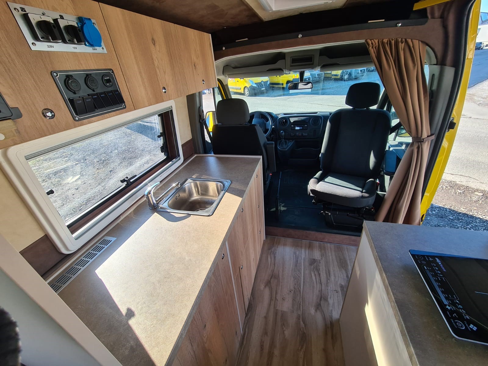 RENAULT MASTER CAMPER WOHNMOBIL-image-18