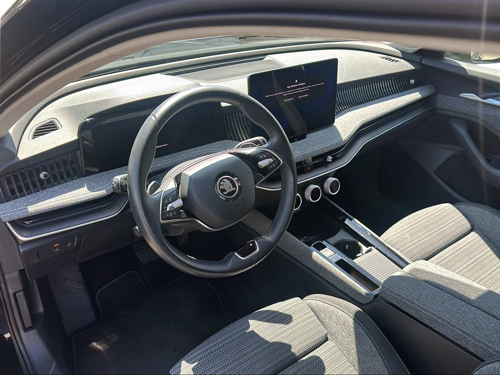 SKODA Superb Combi 2.0 TDi Selection DSG-image-3